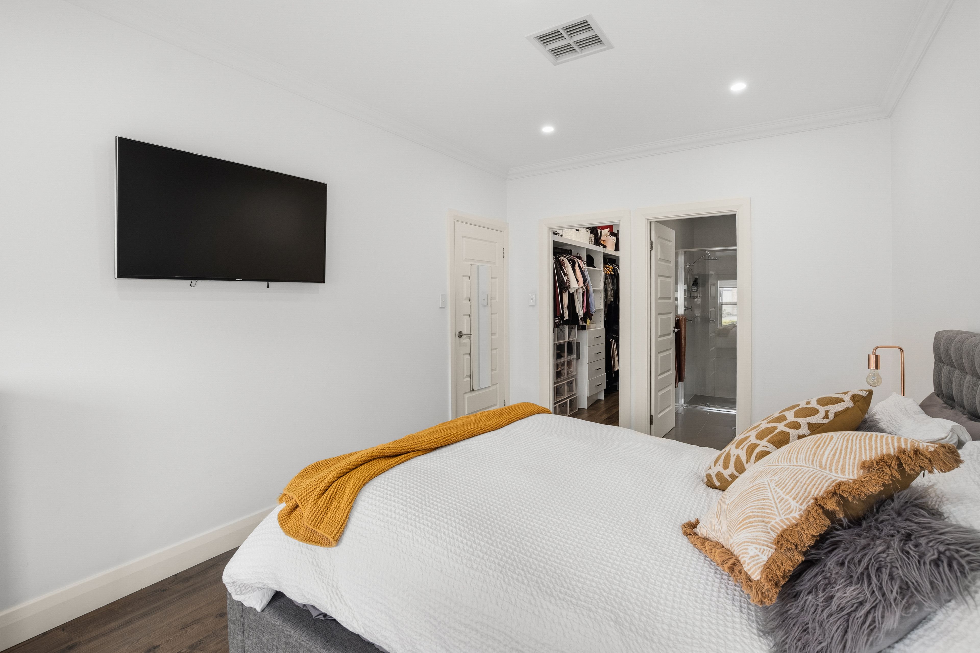 6A Willow Drive — photo 8 of 20