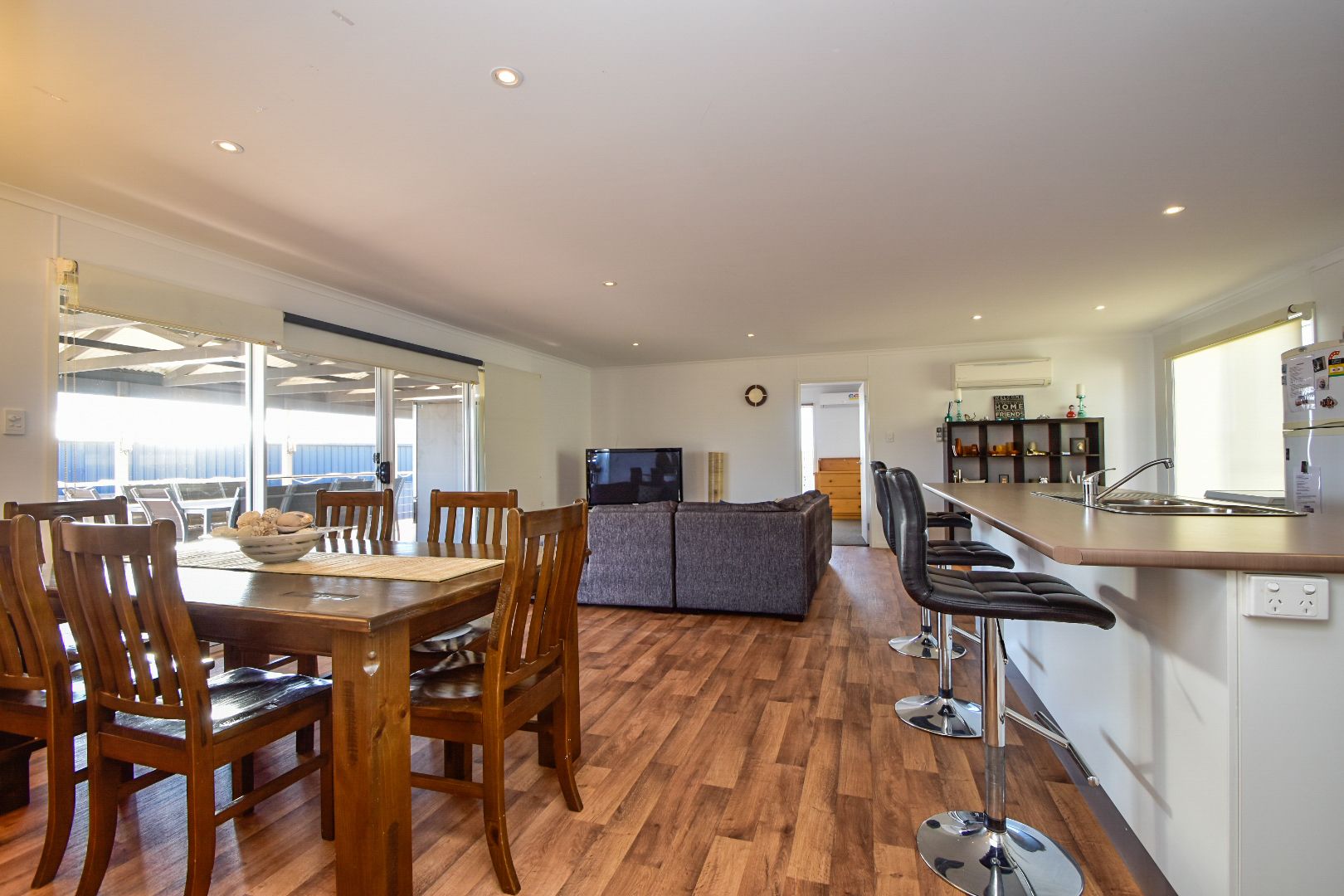 10 Johnson Street, Streaky Bay, SA 5680 Holiday Rental Ray White Streaky Bay