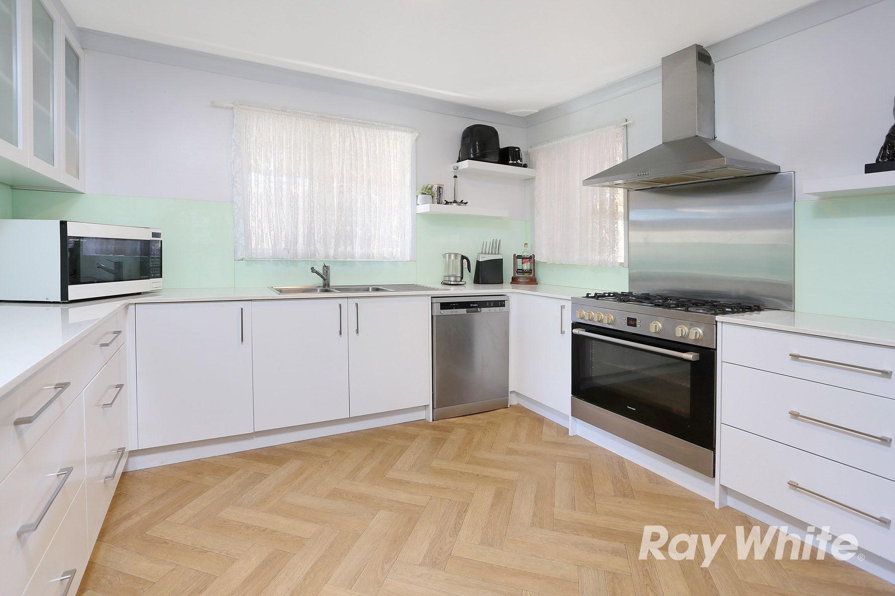 6 Denzil Avenue, St Clair, NSW 2759