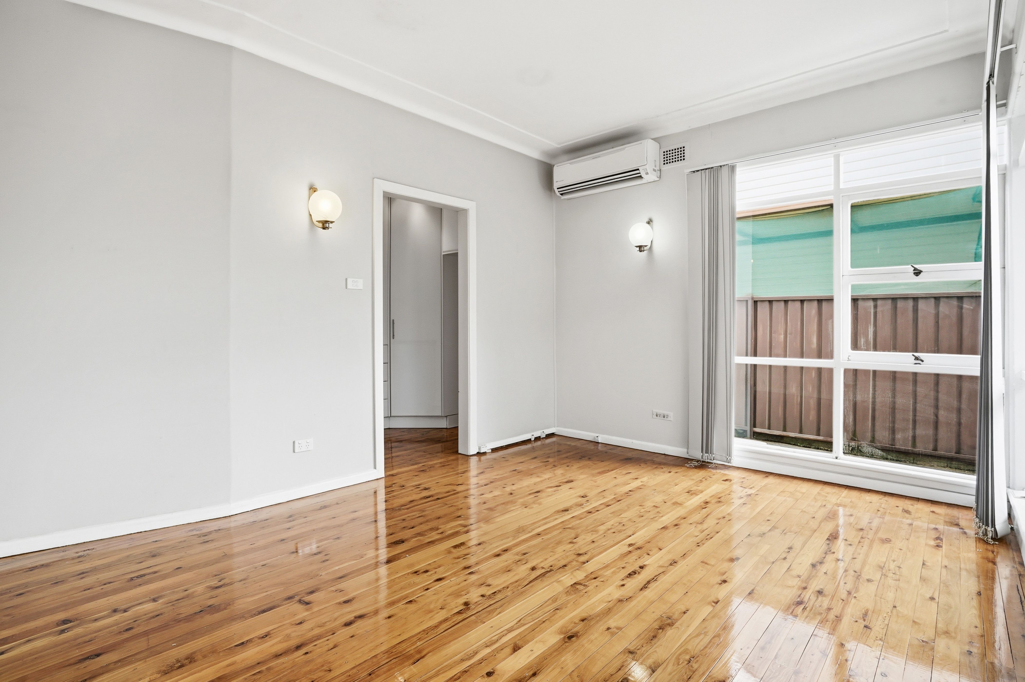 46 Brooker Street — photo 3 of 12