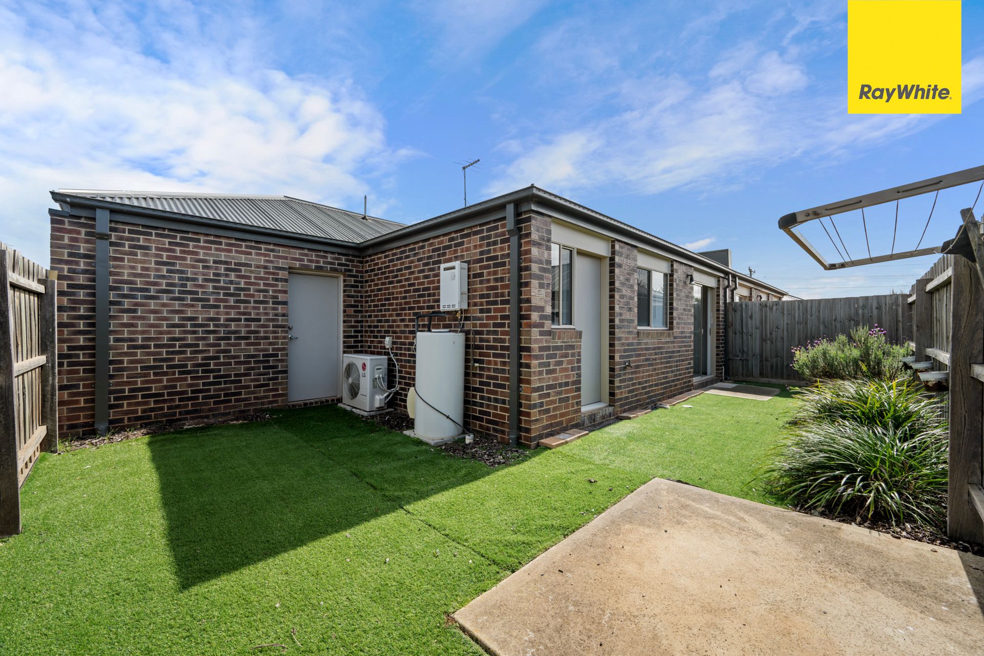 30B Grace Street — photo 12 of 13