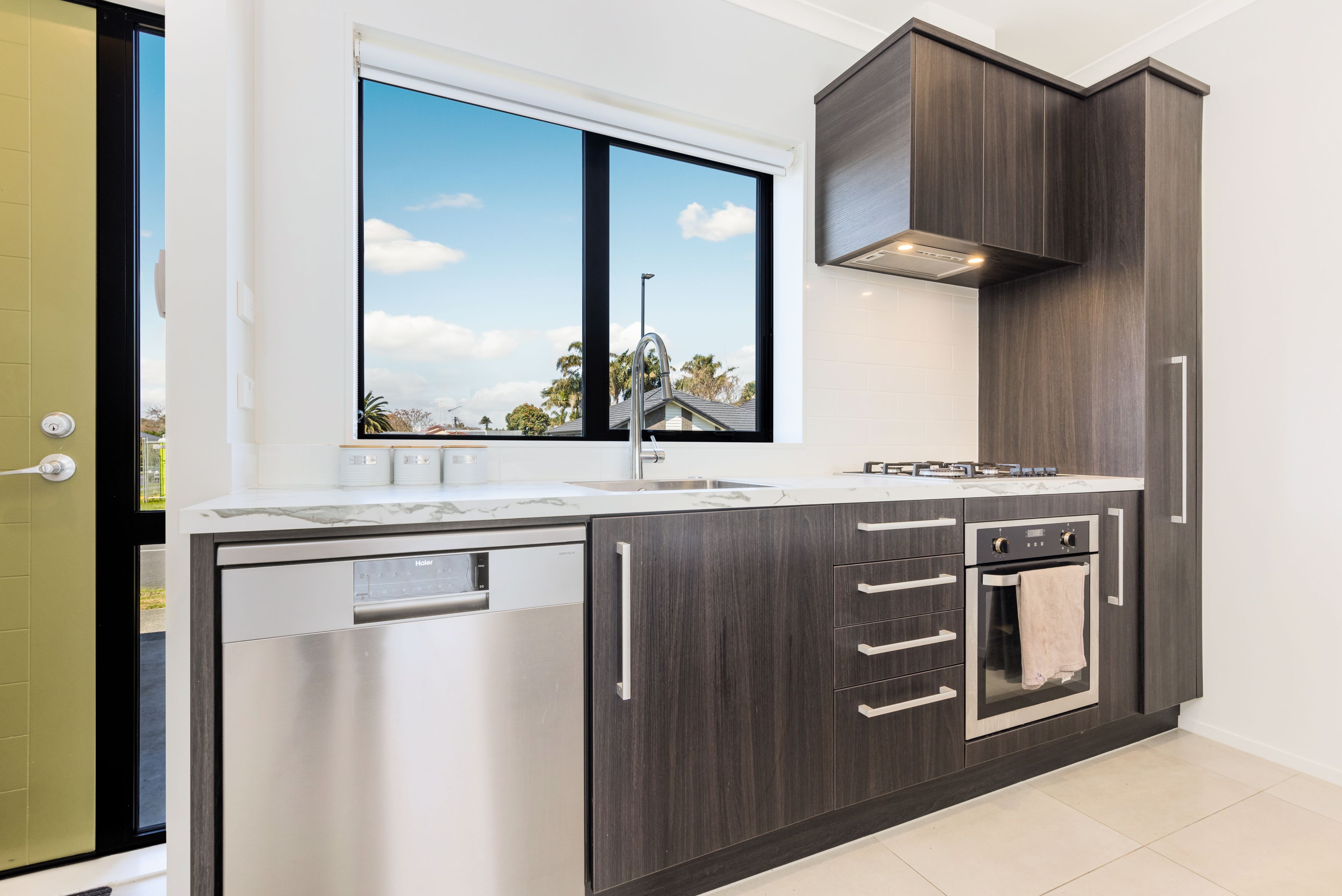 1b Waituarua Drive, Conifer Grove, Manukau City