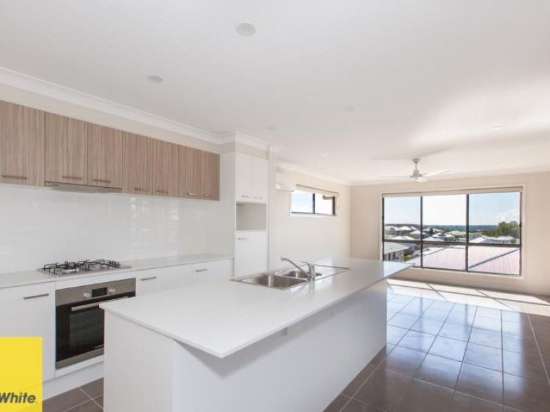 17 Oakwood Street, Pimpama, QLD 4209