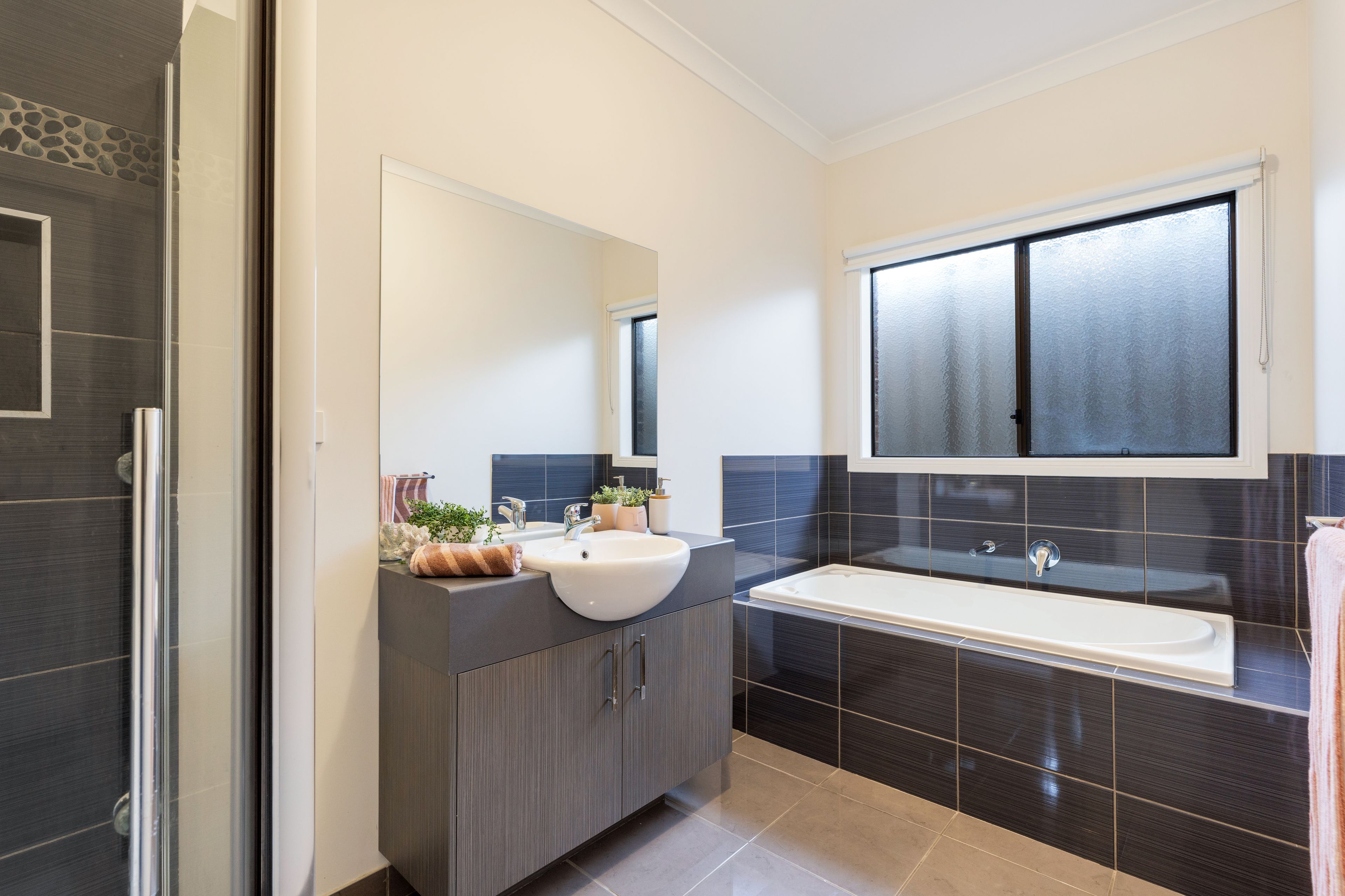 2 Pearl Drive, Craigieburn, VIC 3064 - House for Rent - Ray White ...