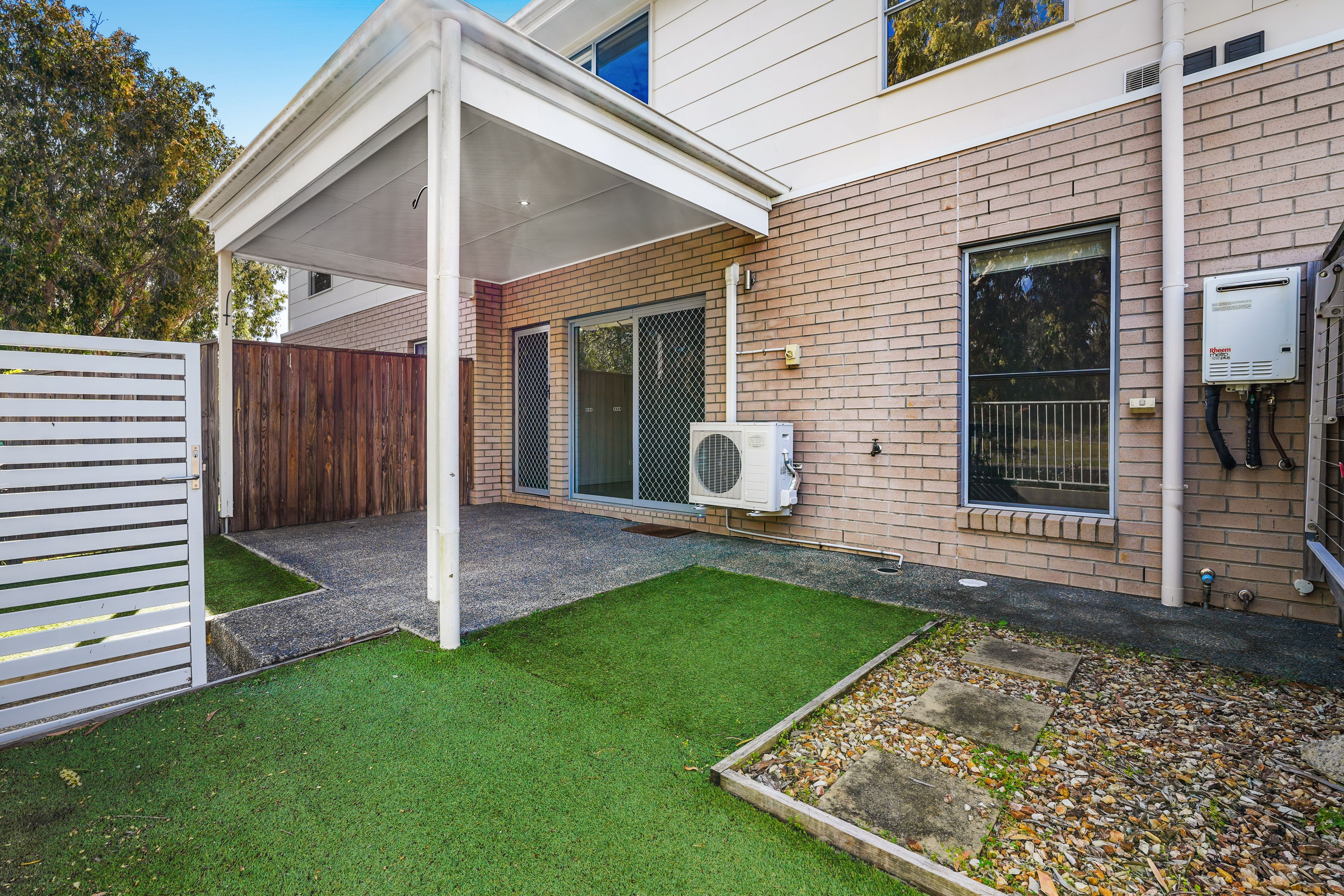 3/4 Tea Trees Avenue — photo 13 of 22
