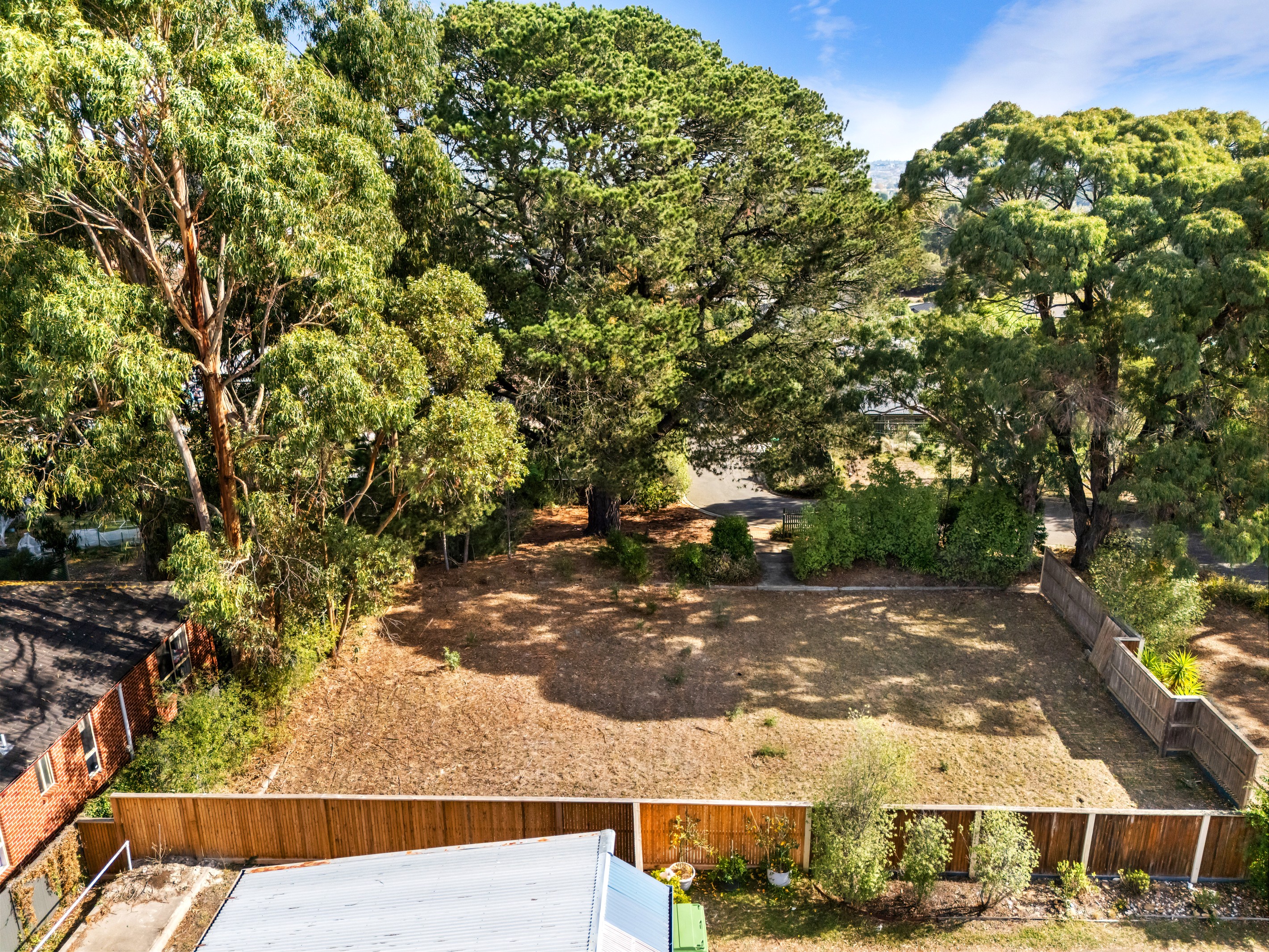 8 Highvista Grove, Ballarat East, VIC 3350
