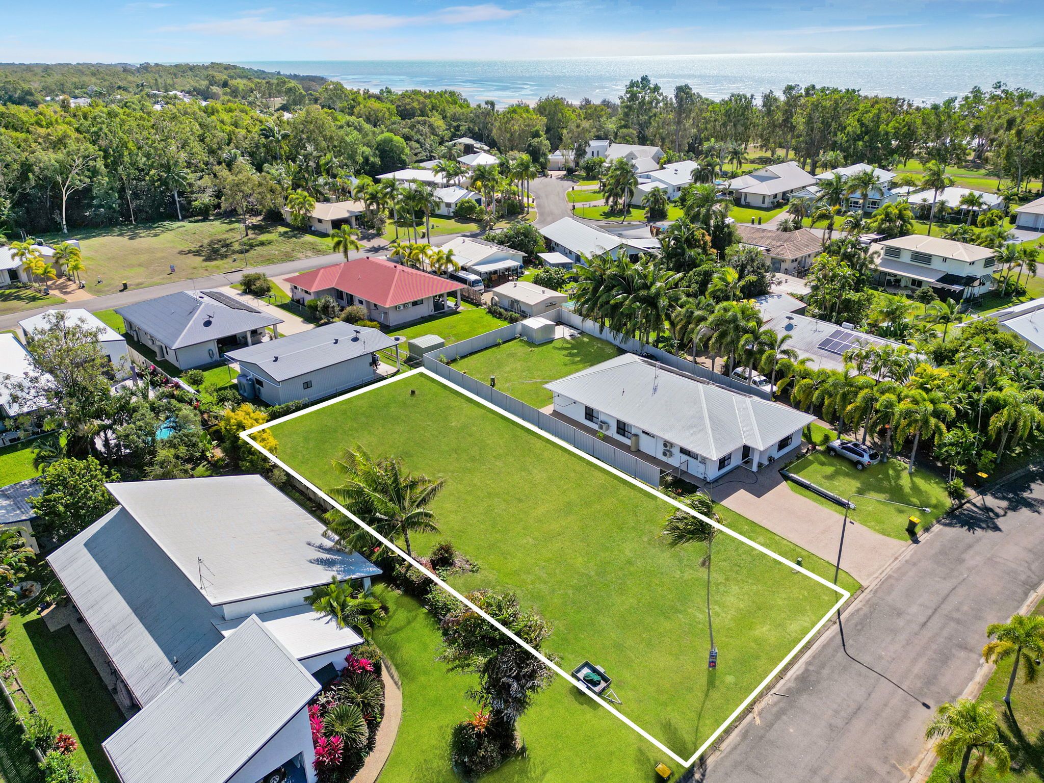 13 Virginia Court, Balgal Beach, QLD 4816