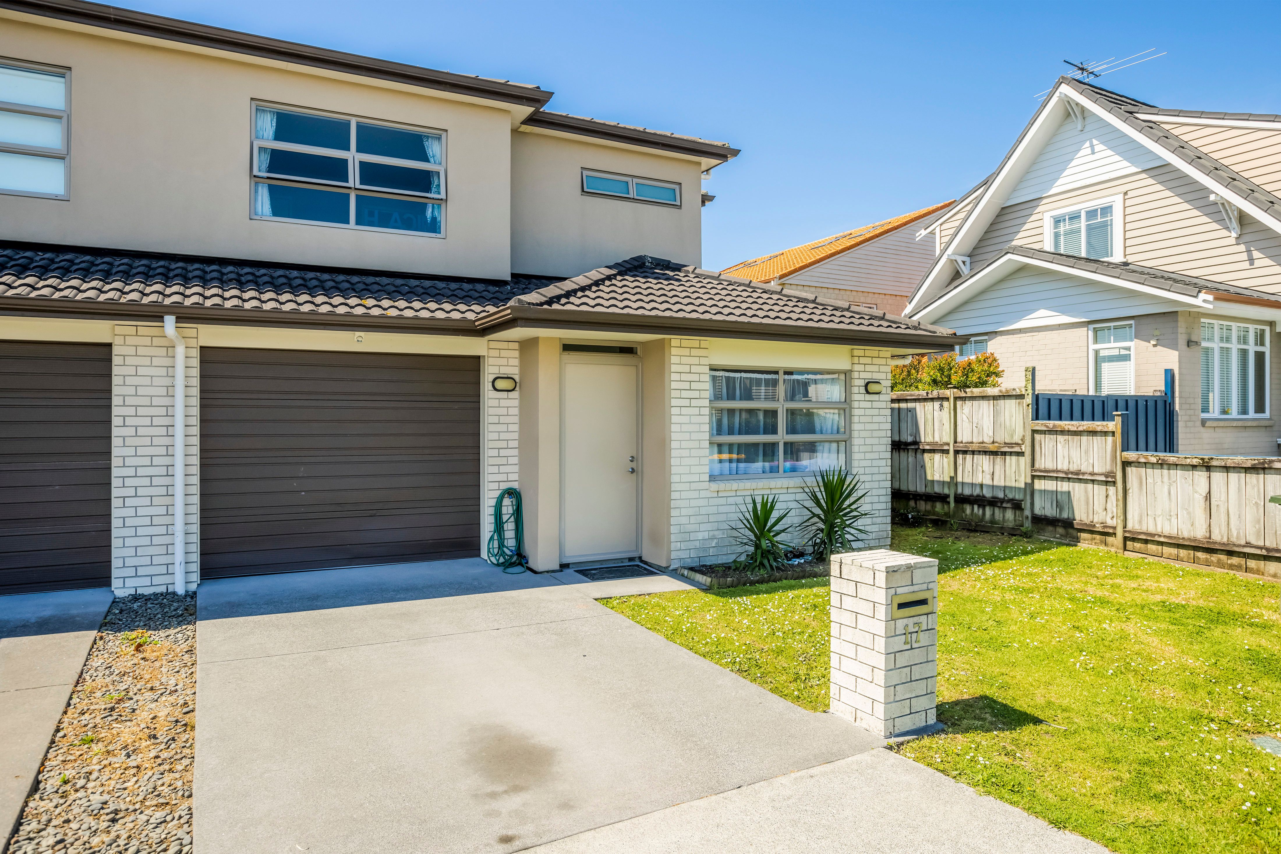 17 Kestev Drive, Flat Bush, Manukau City