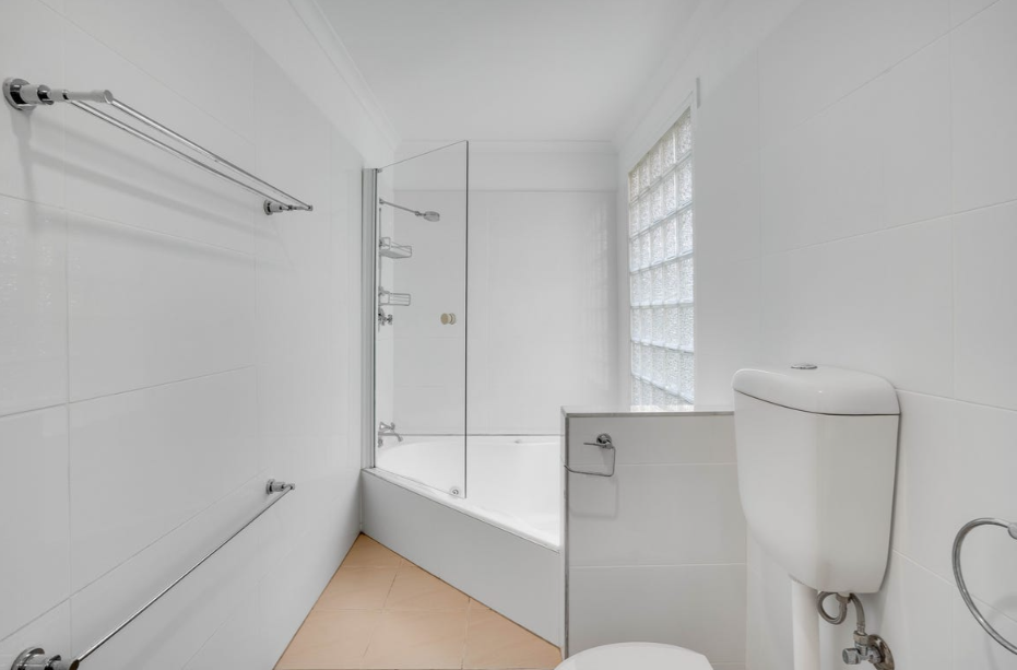 12 Lorne Avenue — photo 13 of 19