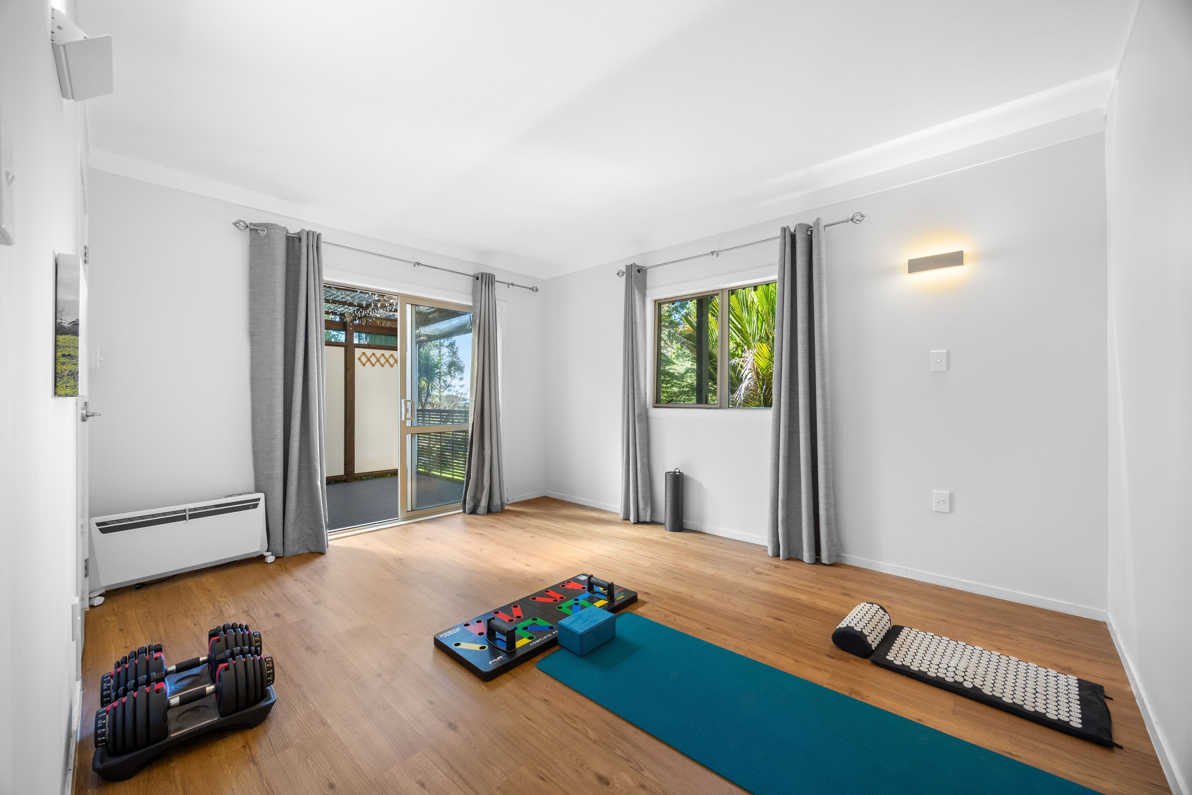 83a Colwill Road, Massey, Waitakere City