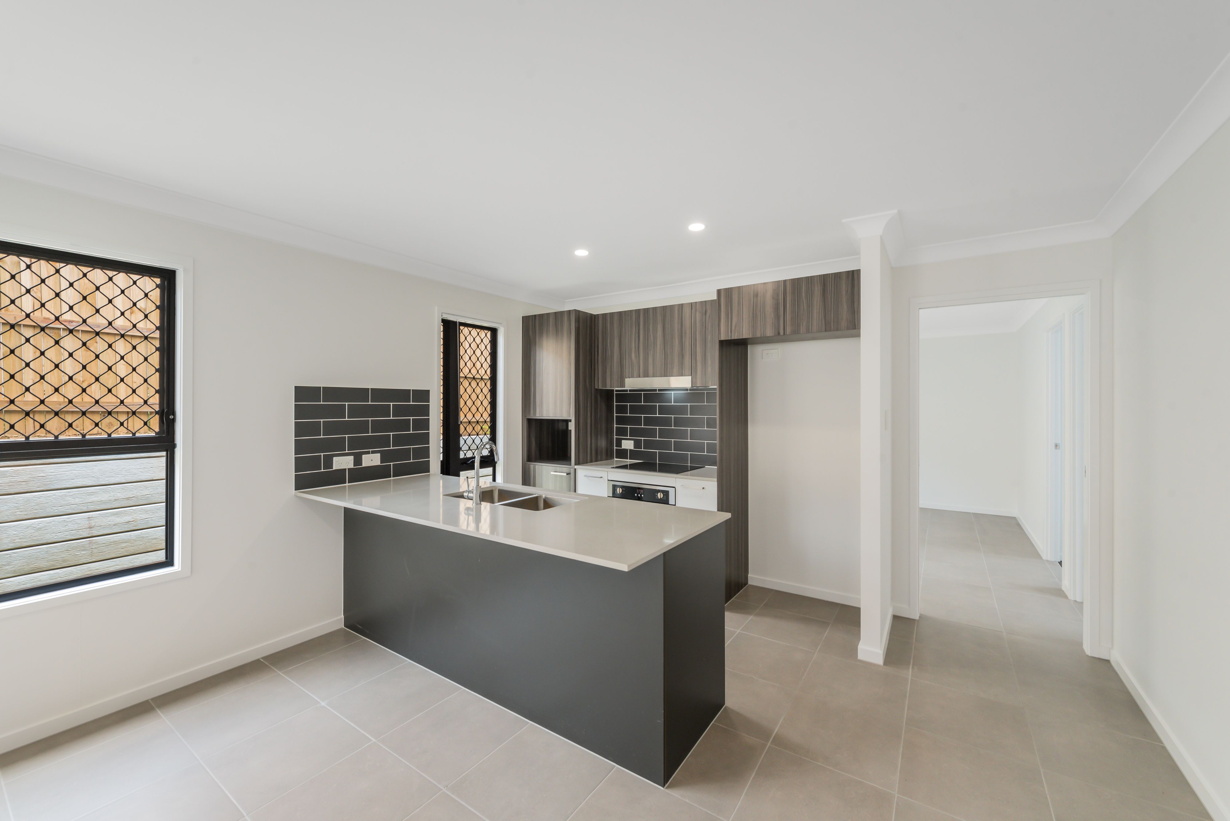 16 Moonie Street, Holmview, QLD 4207