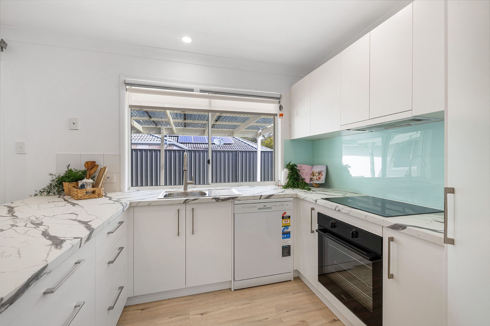 34 Bernheid Crescent — photo 8 of 14