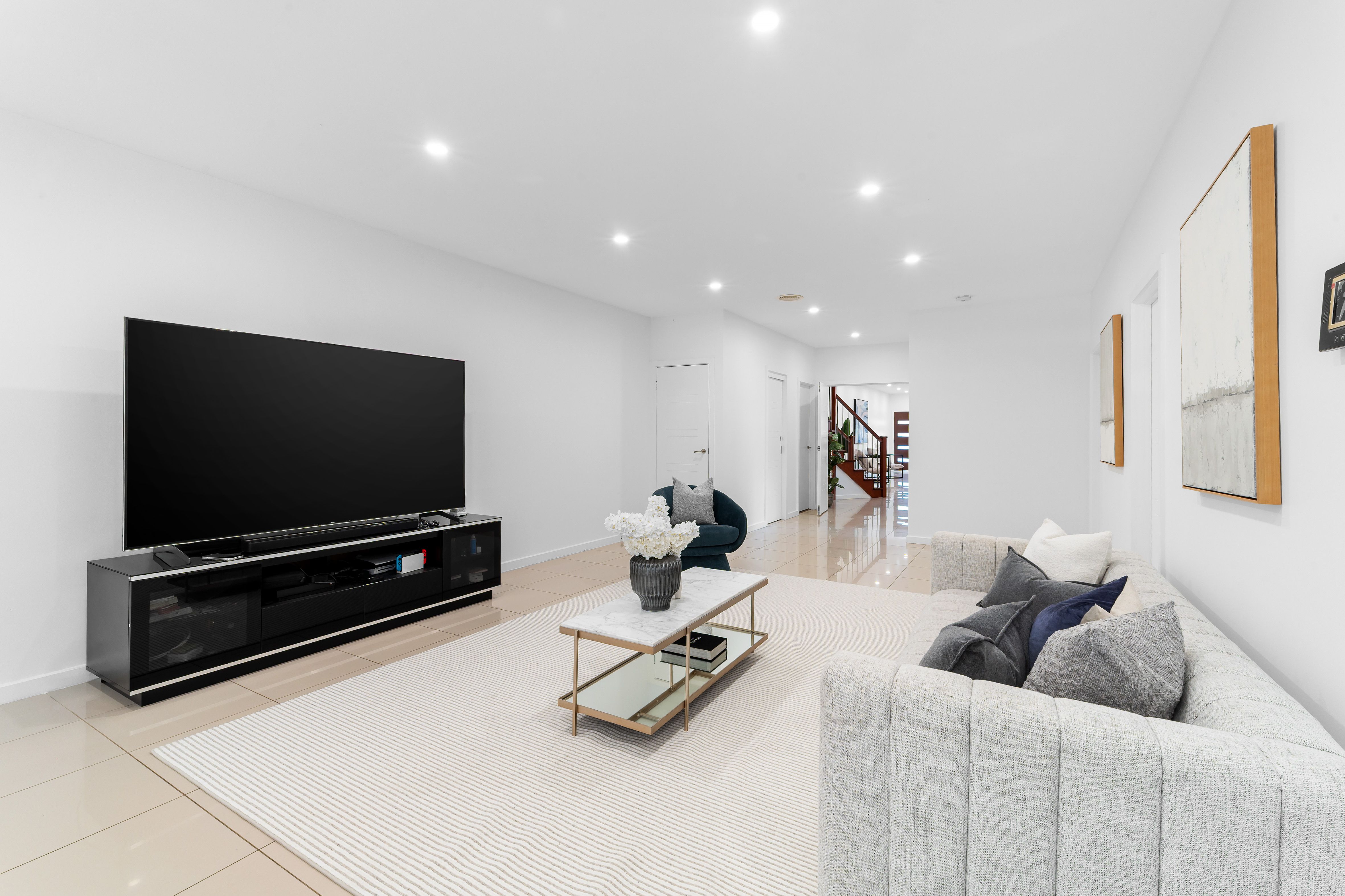 25B Moore Avenue — photo 4 of 15
