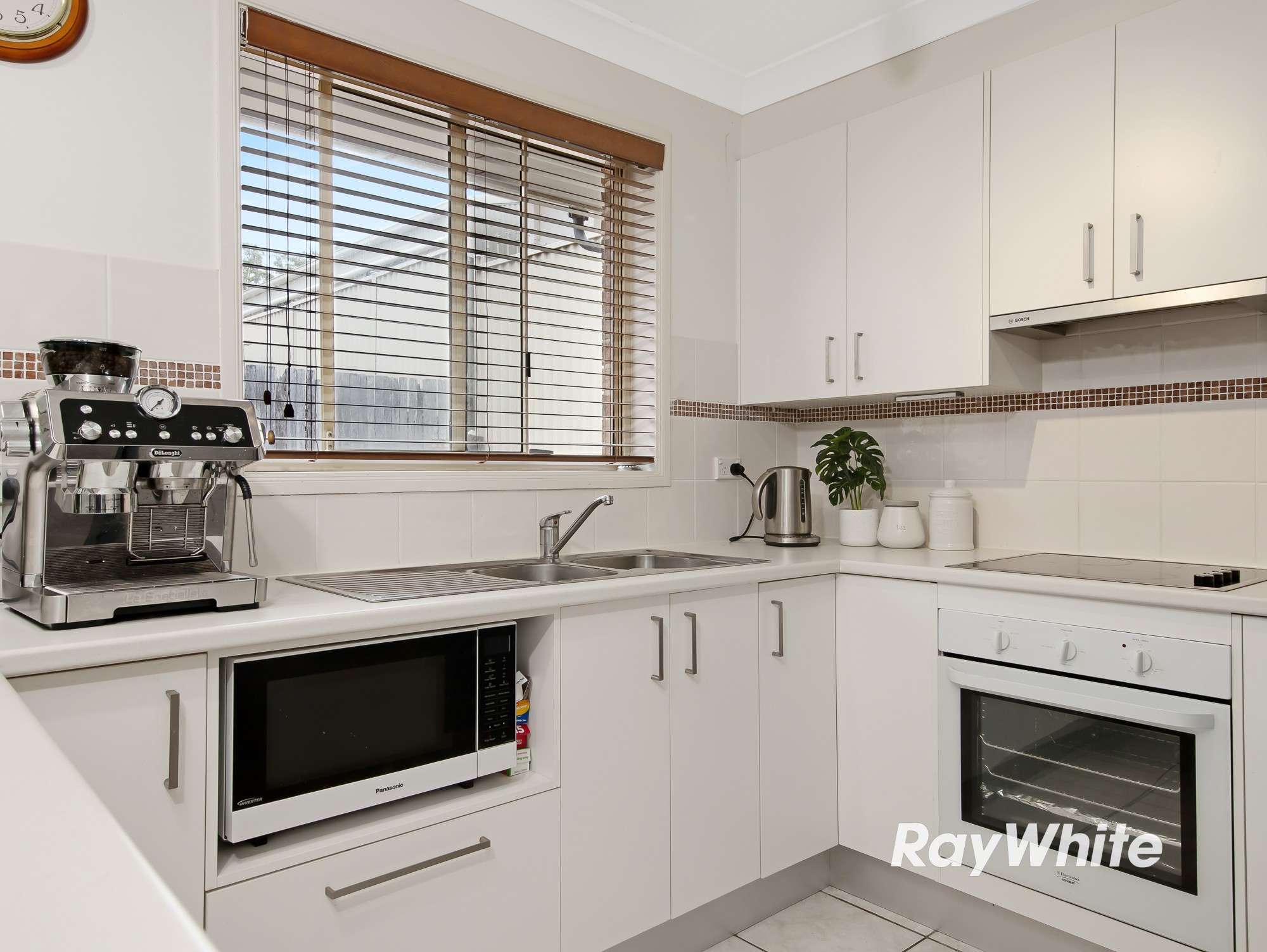 1 Banks Place, Sunshine Bay, NSW 2536