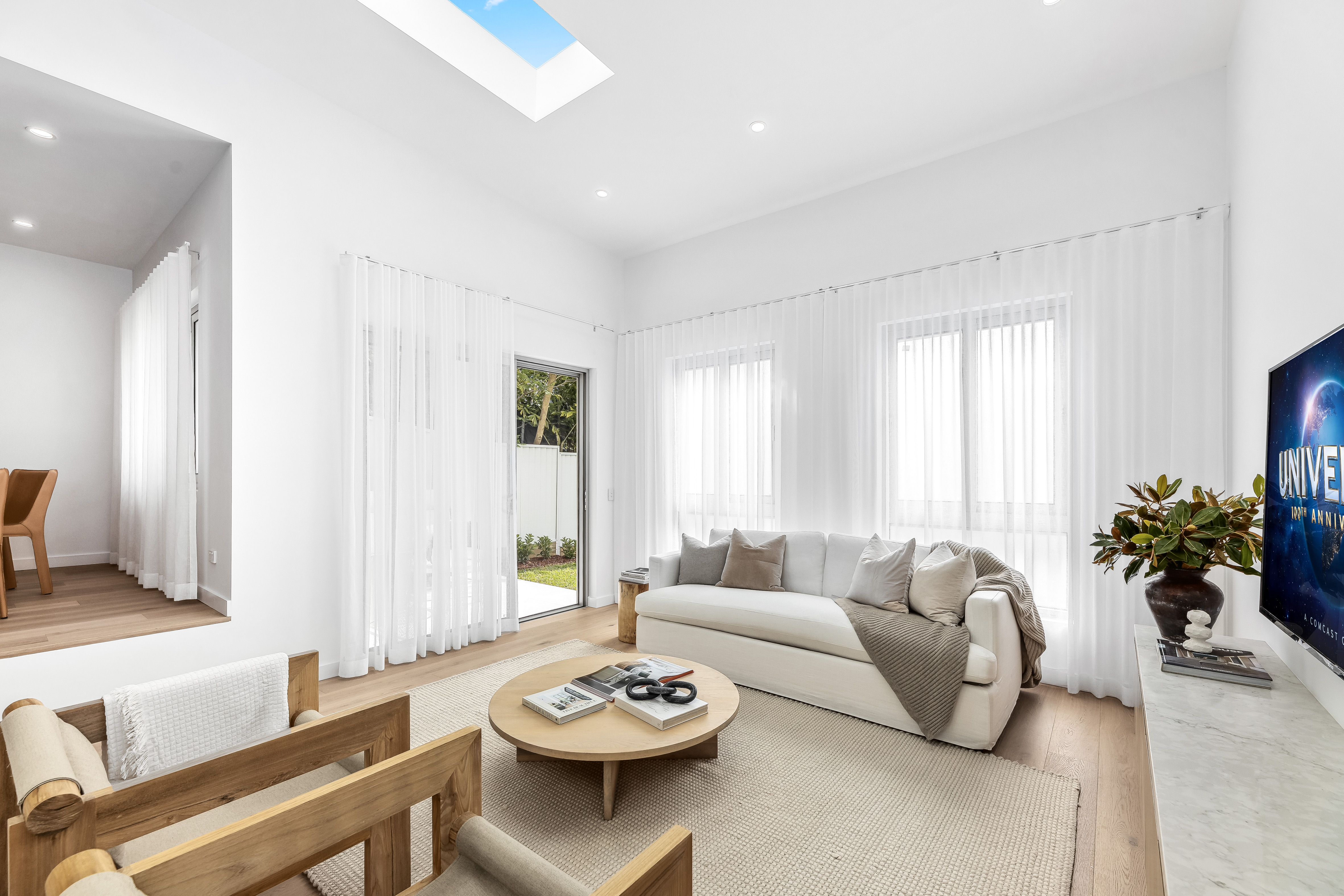 55B Oak Road, Kirrawee, NSW 2232