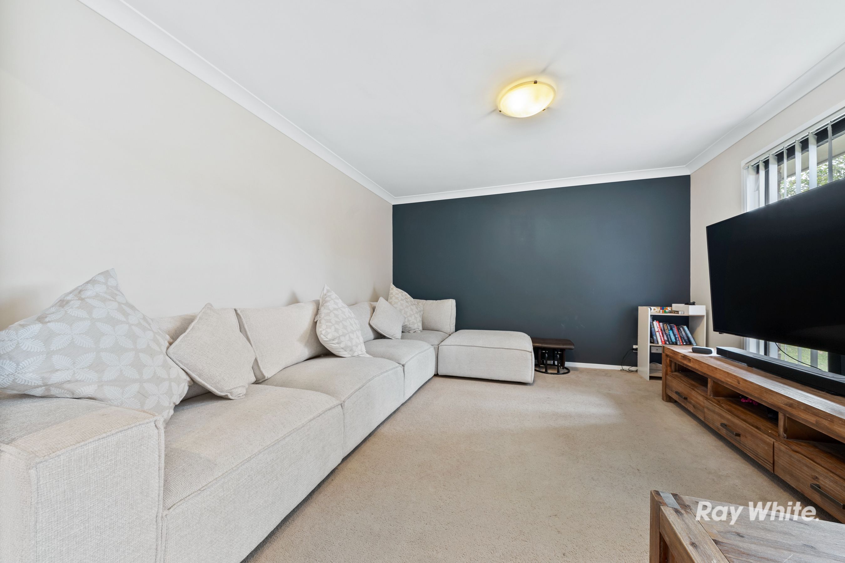 12 Sunrise Crescent, Regents Park, QLD 4118