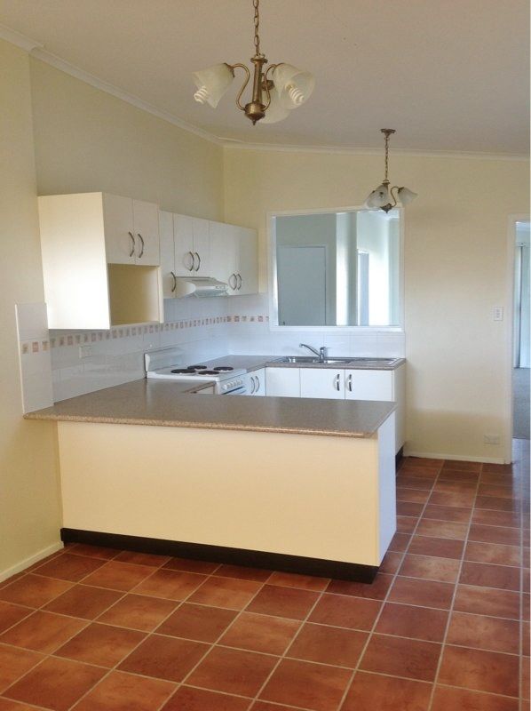 2/9 Erudgeree, Budgewoi, NSW 2262