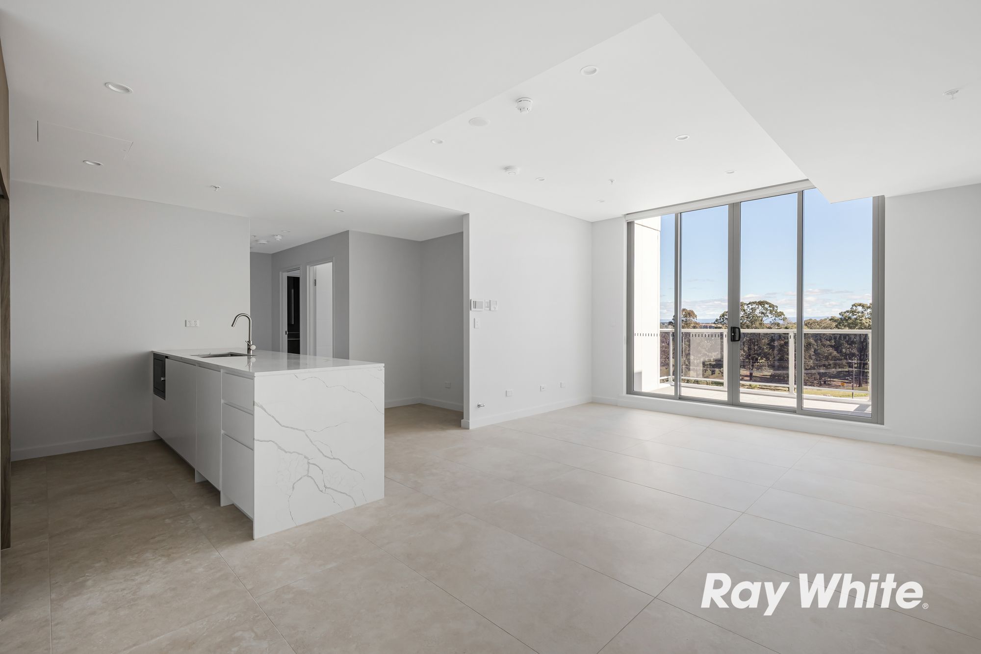 424/5A Taupe Glade — photo from Ray White Schofields