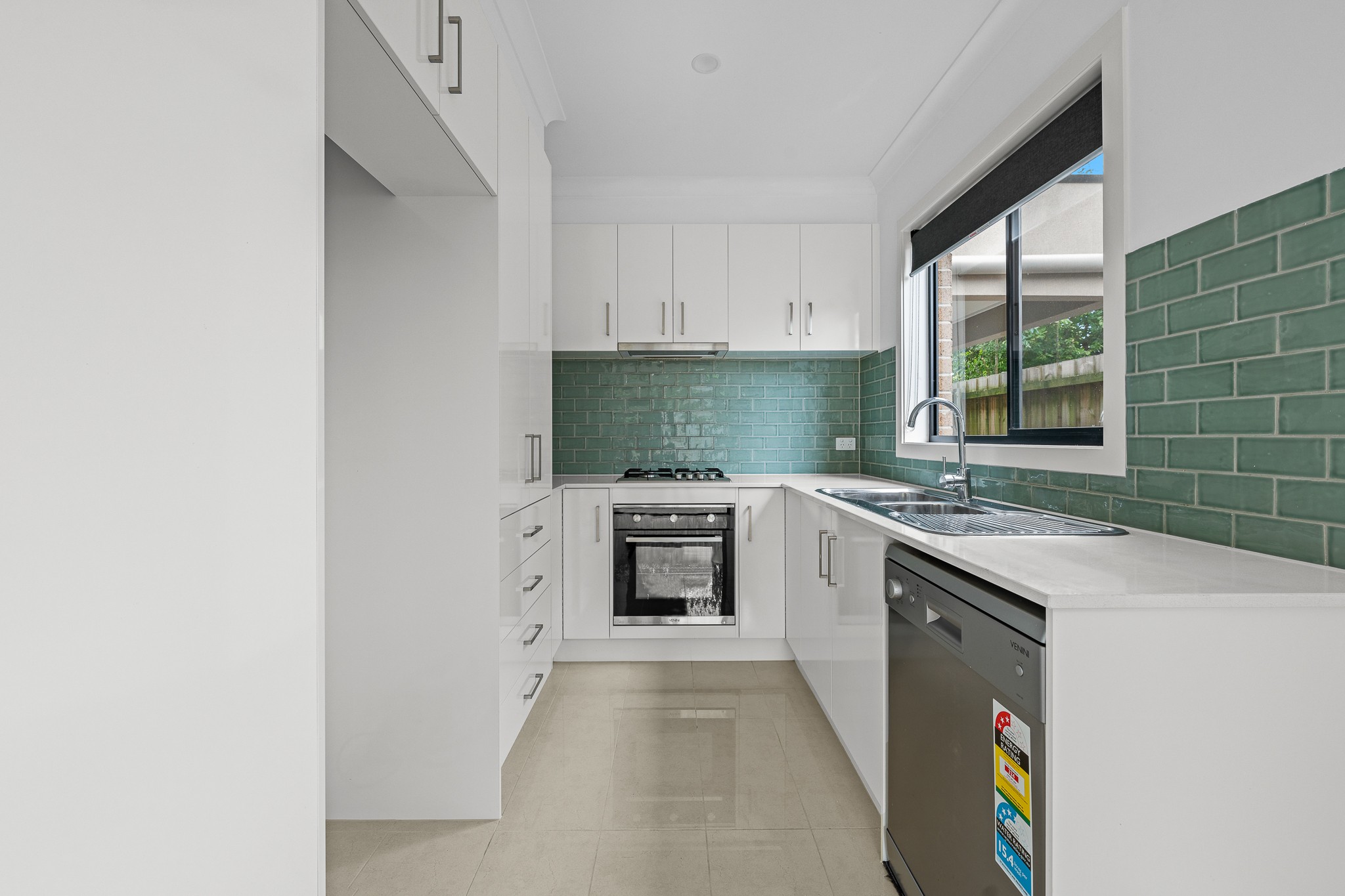 4/30-32 Parkland Avenue, Hampton Park, VIC 3976