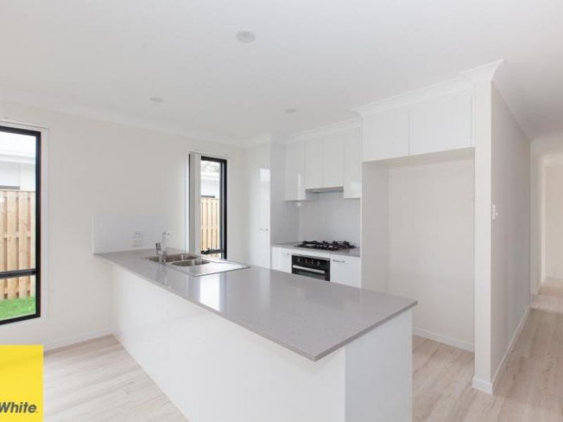 35 Hill Drive, Pimpama, QLD 4209