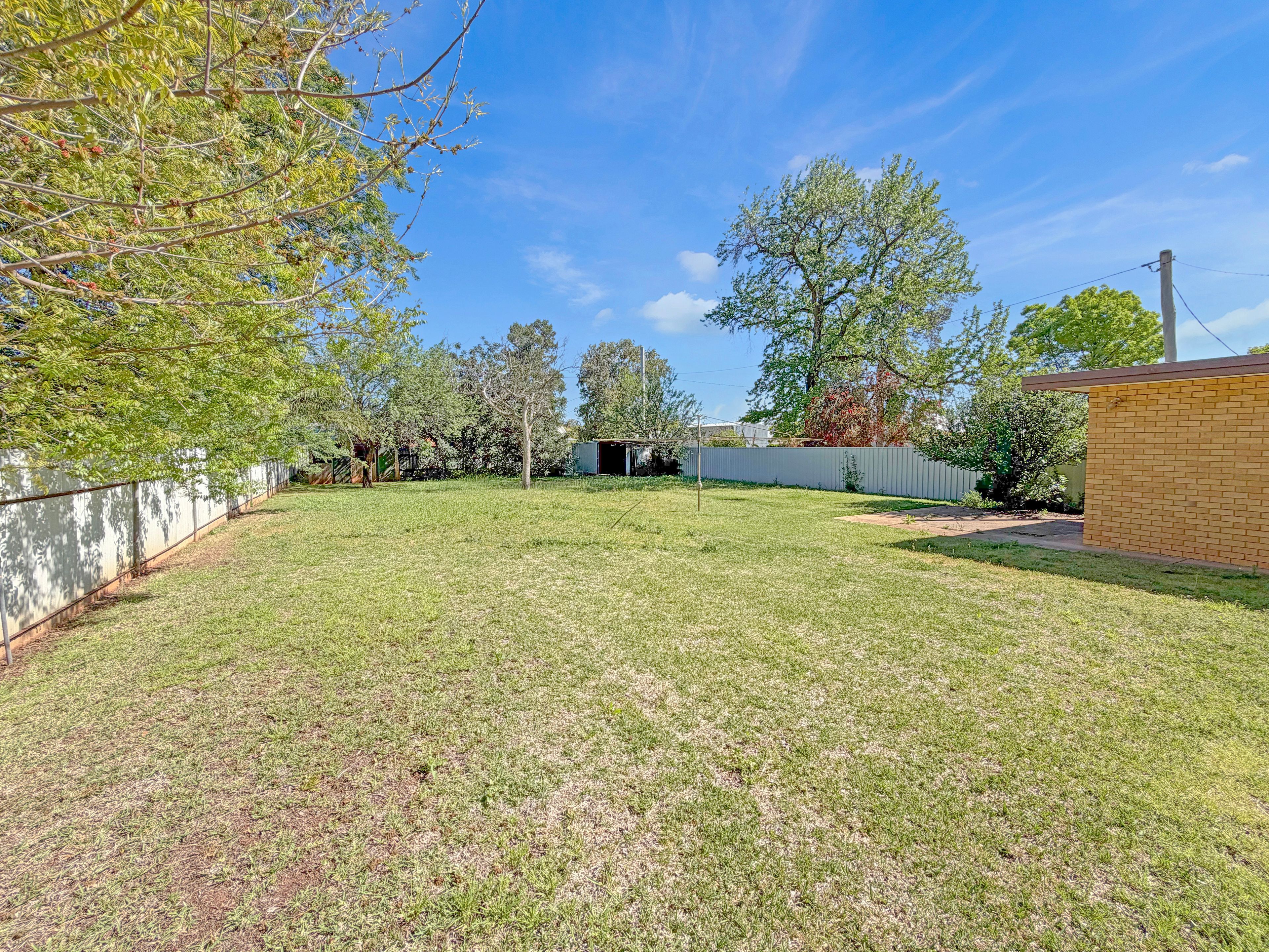 4 Hillston Street — photo 12 of 22