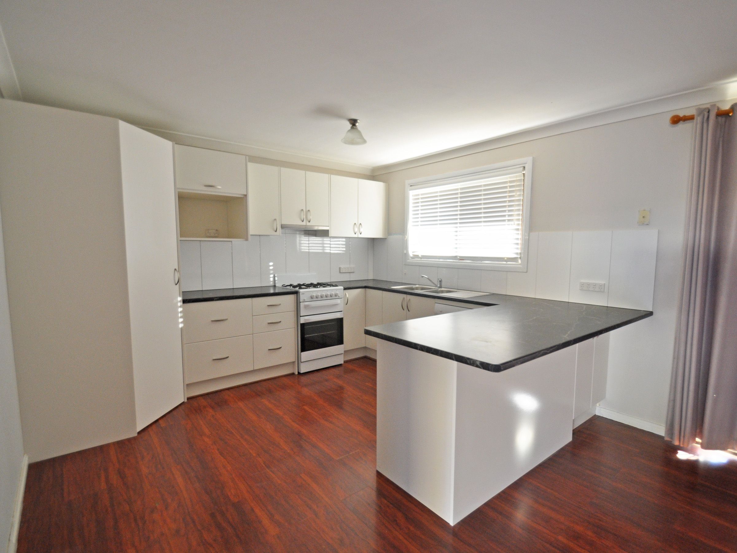 55 Commins Street, Junee, NSW 2663