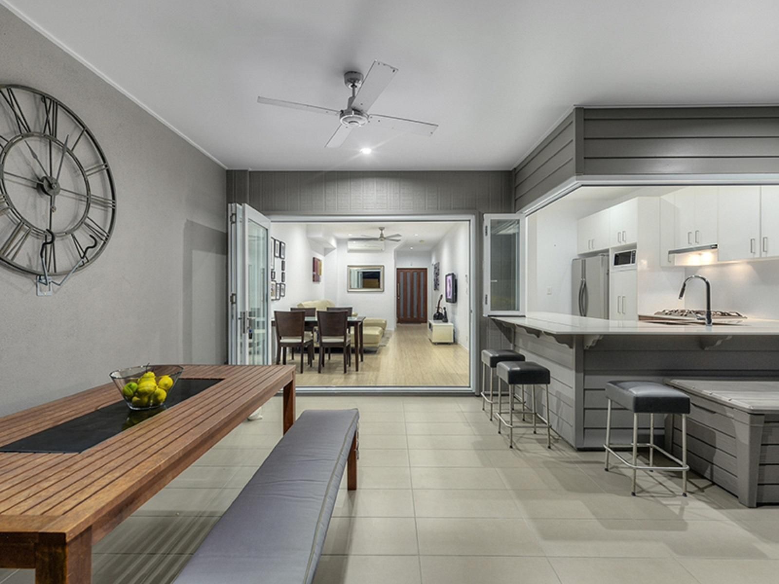 47 Parry Street, Bulimba QLD 4171