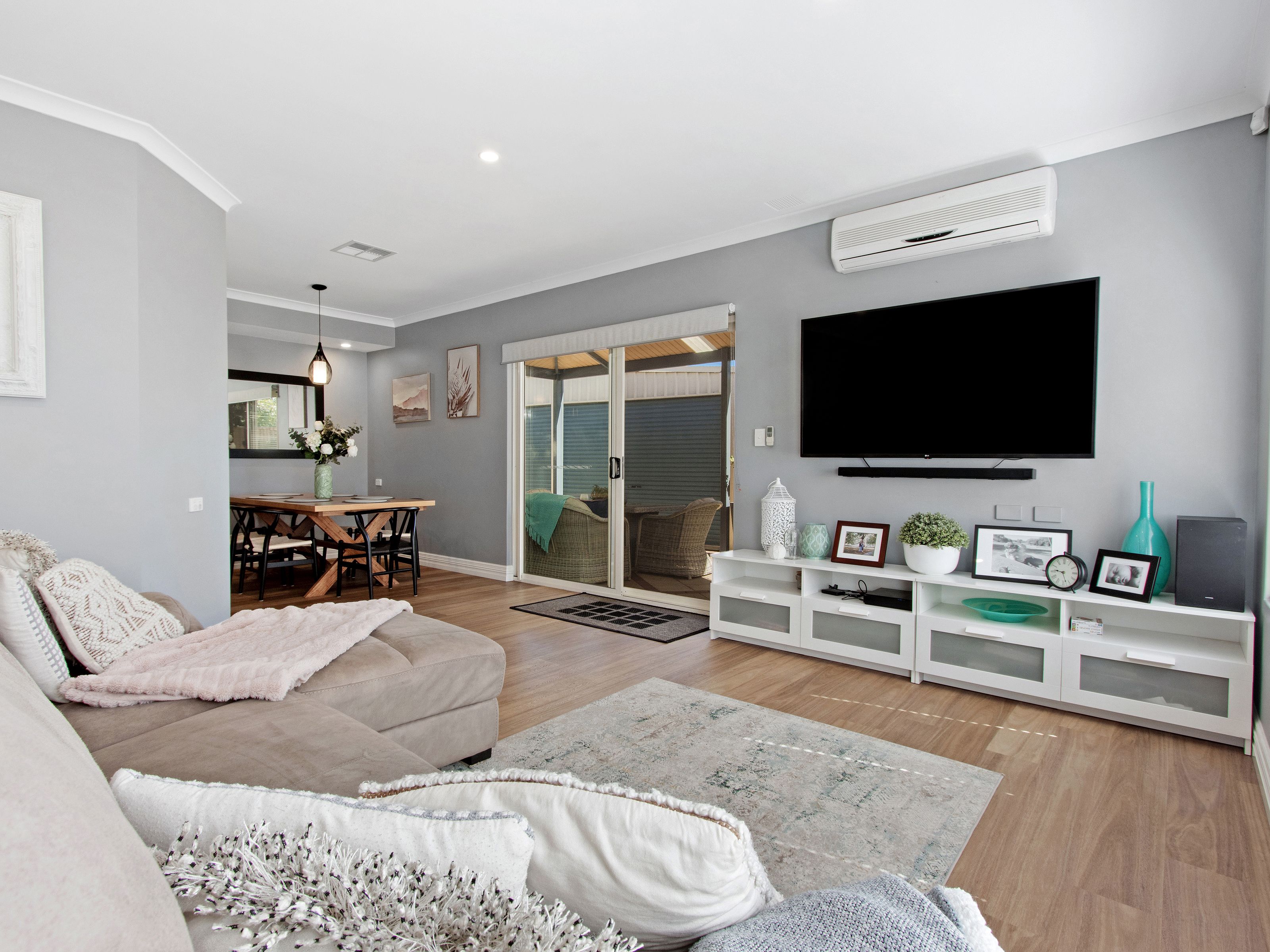 8a Liverpool Street, Shoalwater, WA 6169