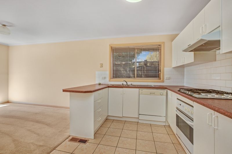 2/16-18 Bacchus Road, Mount Clear, VIC 3350