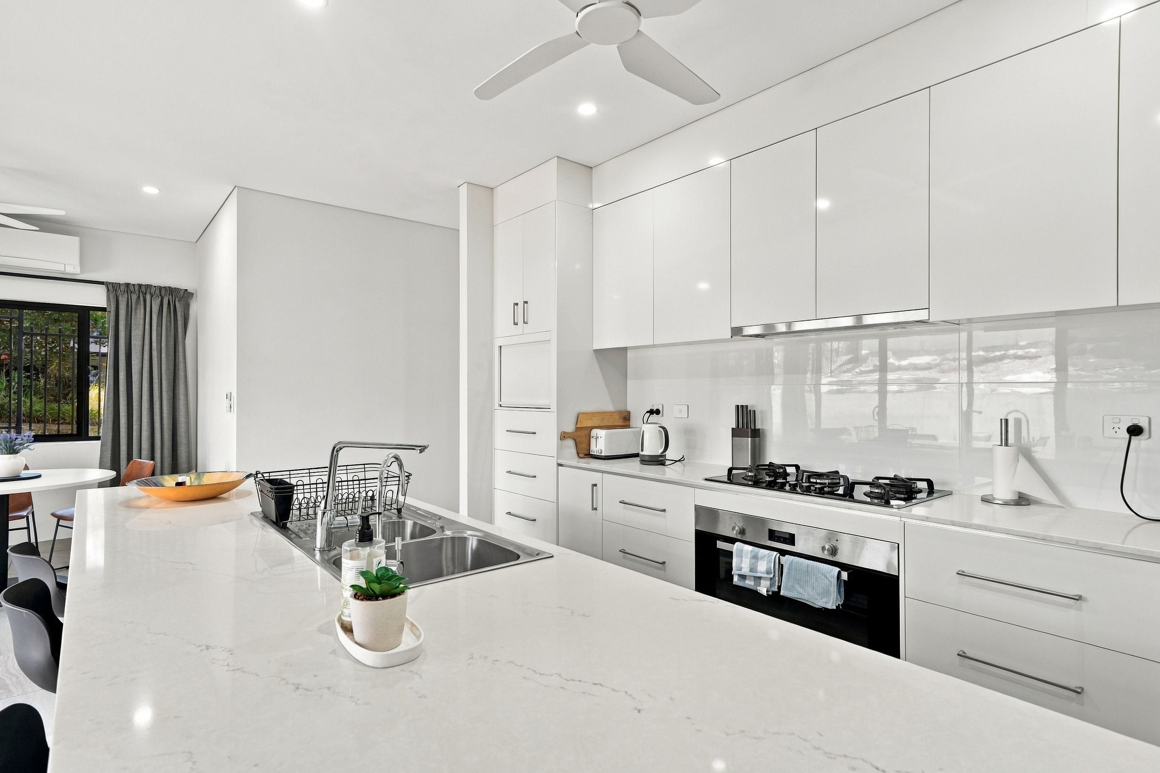 8 Bullita Street — photo 9 of 30