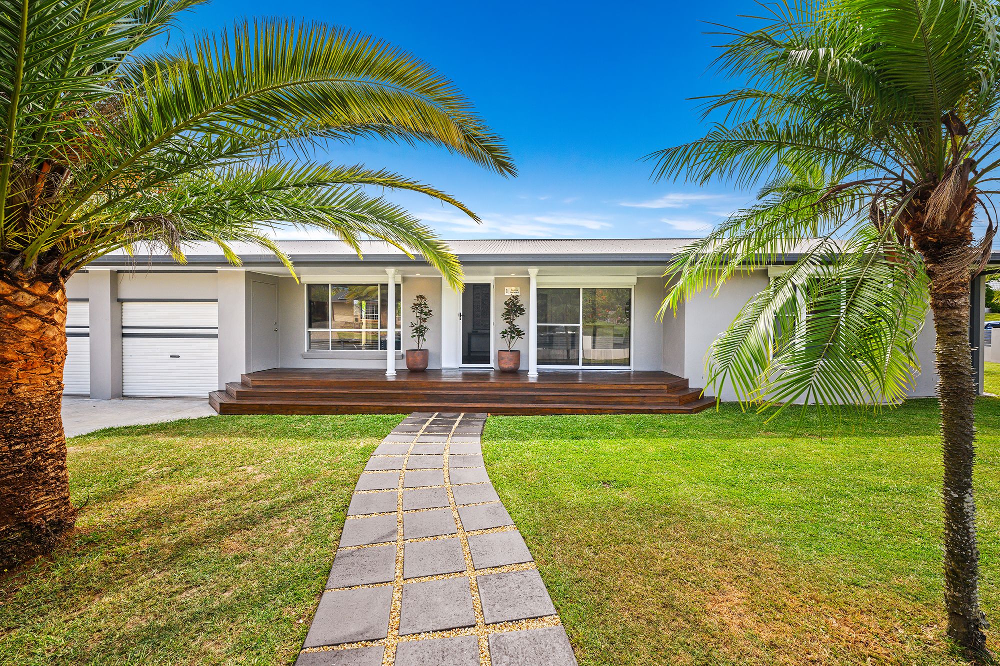 1 Harding Boulevard, Mount Warren Park, QLD 4207