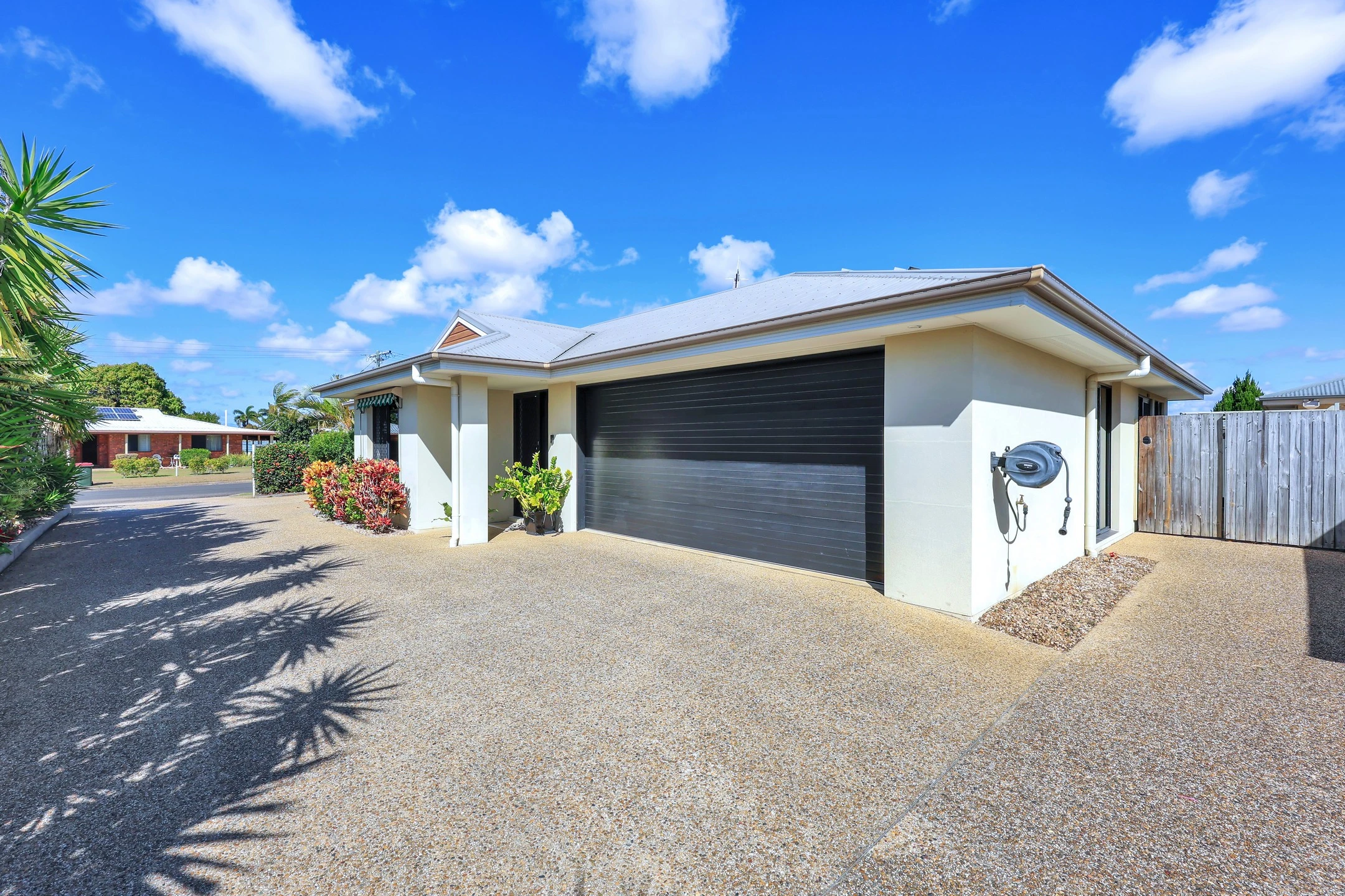 1/4A Hillvue Crescent, Avoca, QLD 4670