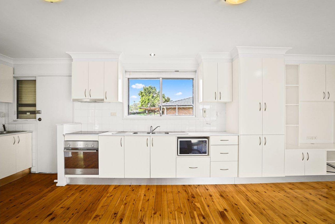 11 Hoyle Drive — photo 6 of 15