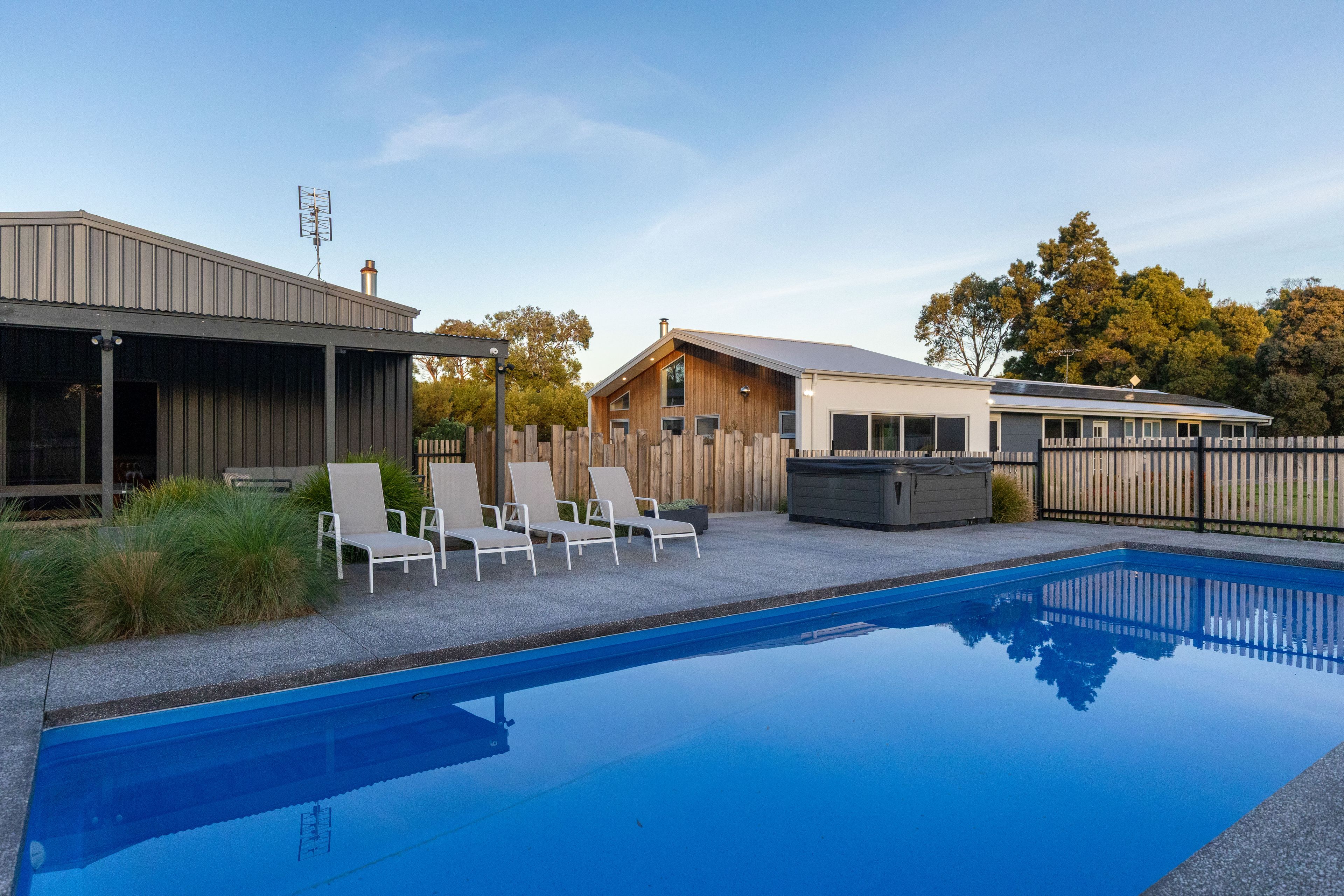 12 Bundarra Drive — photo 9 of 21
