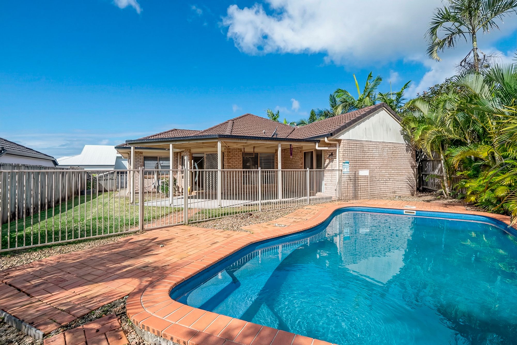 45 Lantau Crescent, Varsity Lakes, QLD 4227