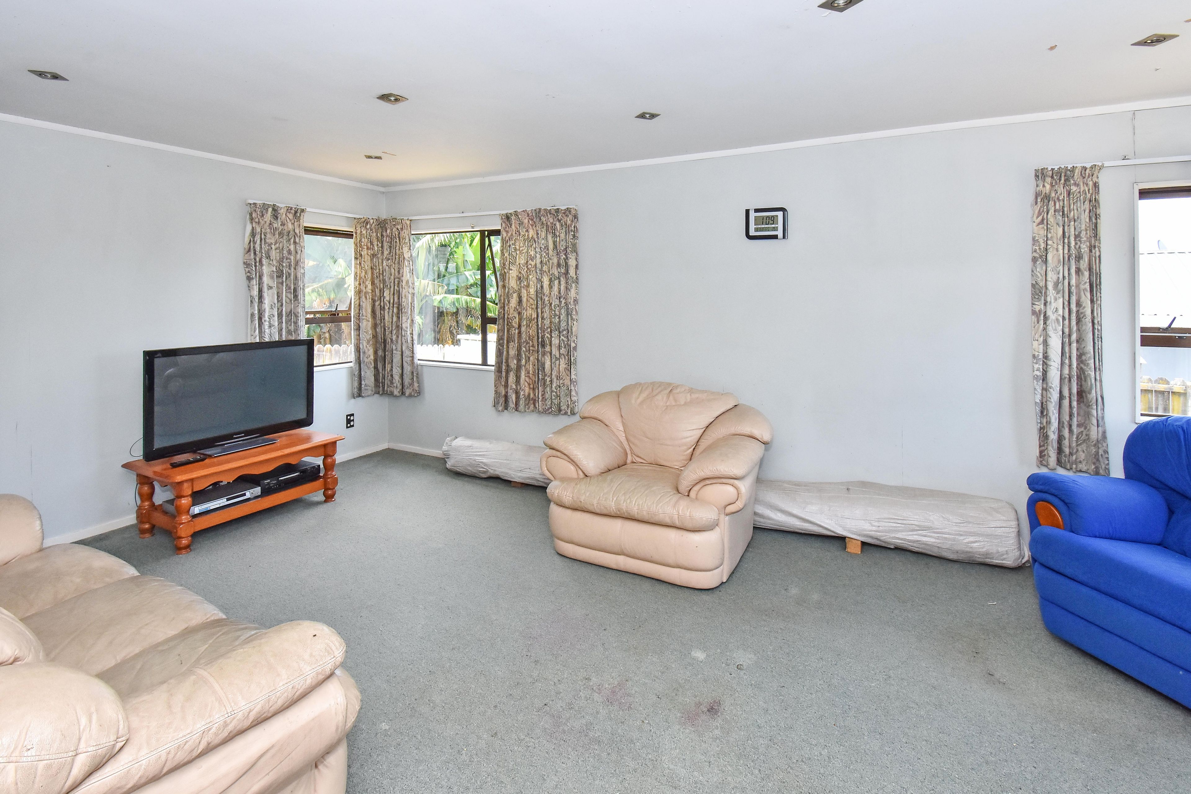 2/6 Kirklow Place, Goodwood Heights, Manukau City