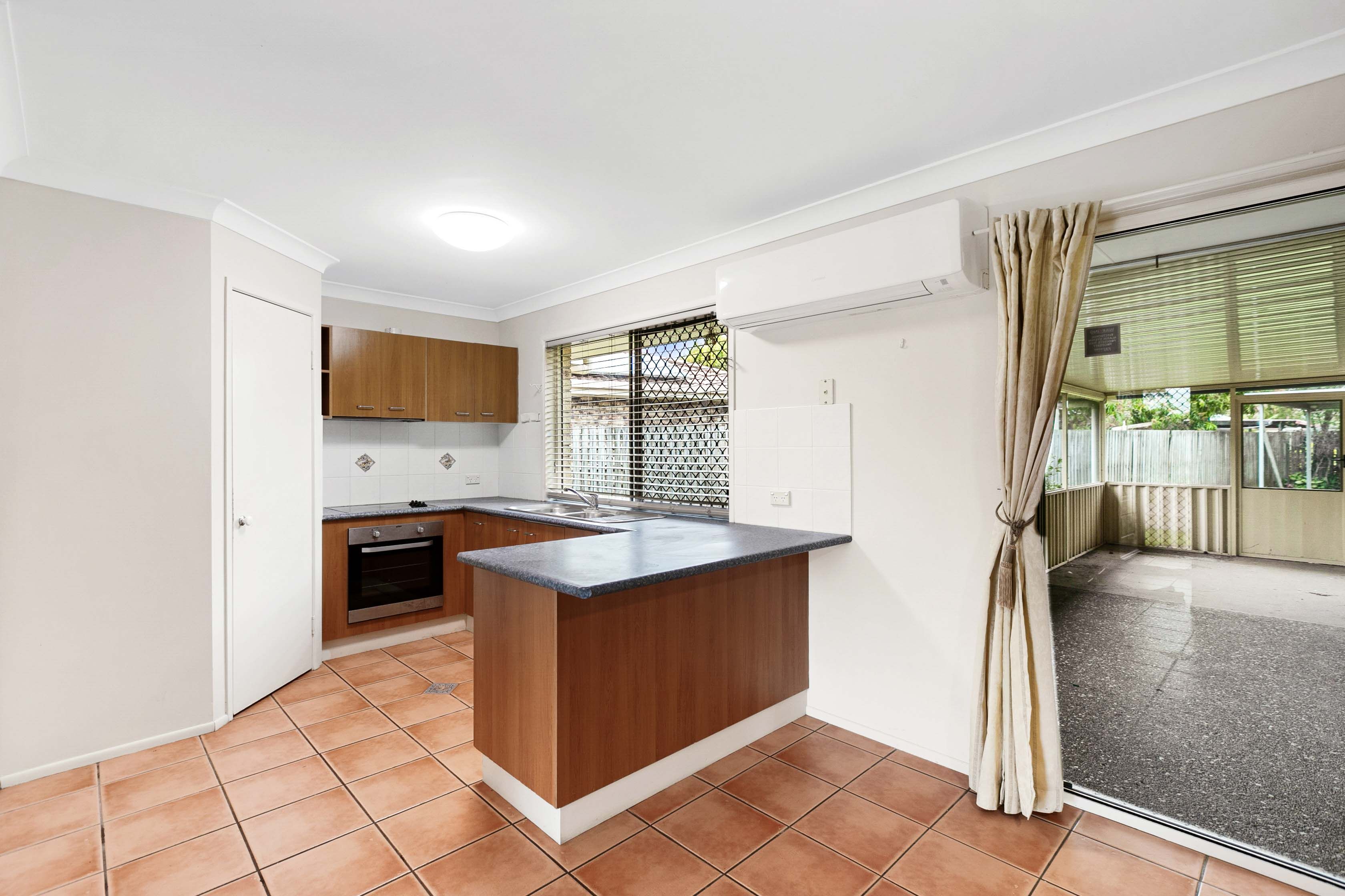 10 Hyperno Road, Point Vernon, QLD 4655