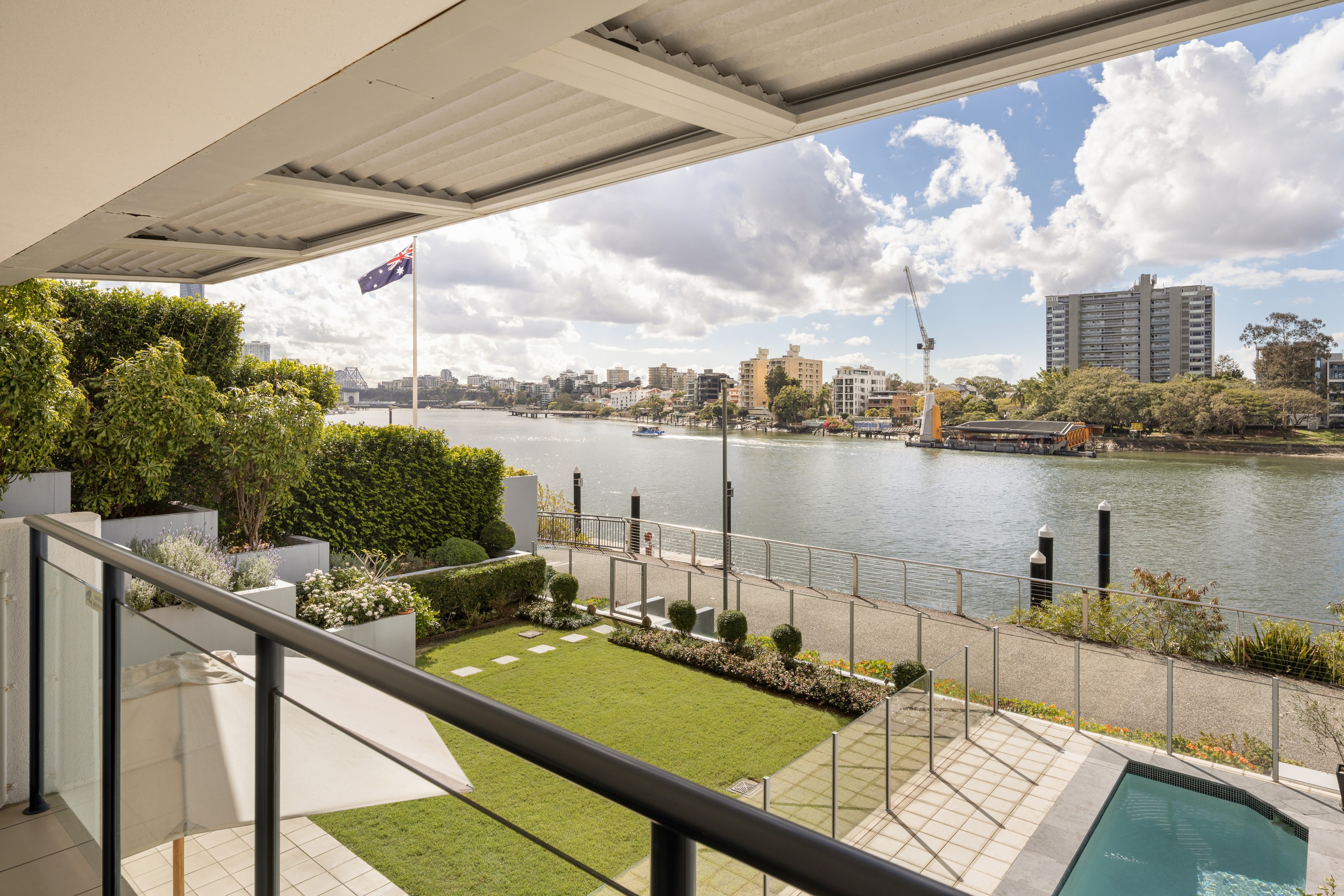 1/98 Thorn Street, Kangaroo Point, QLD 4169