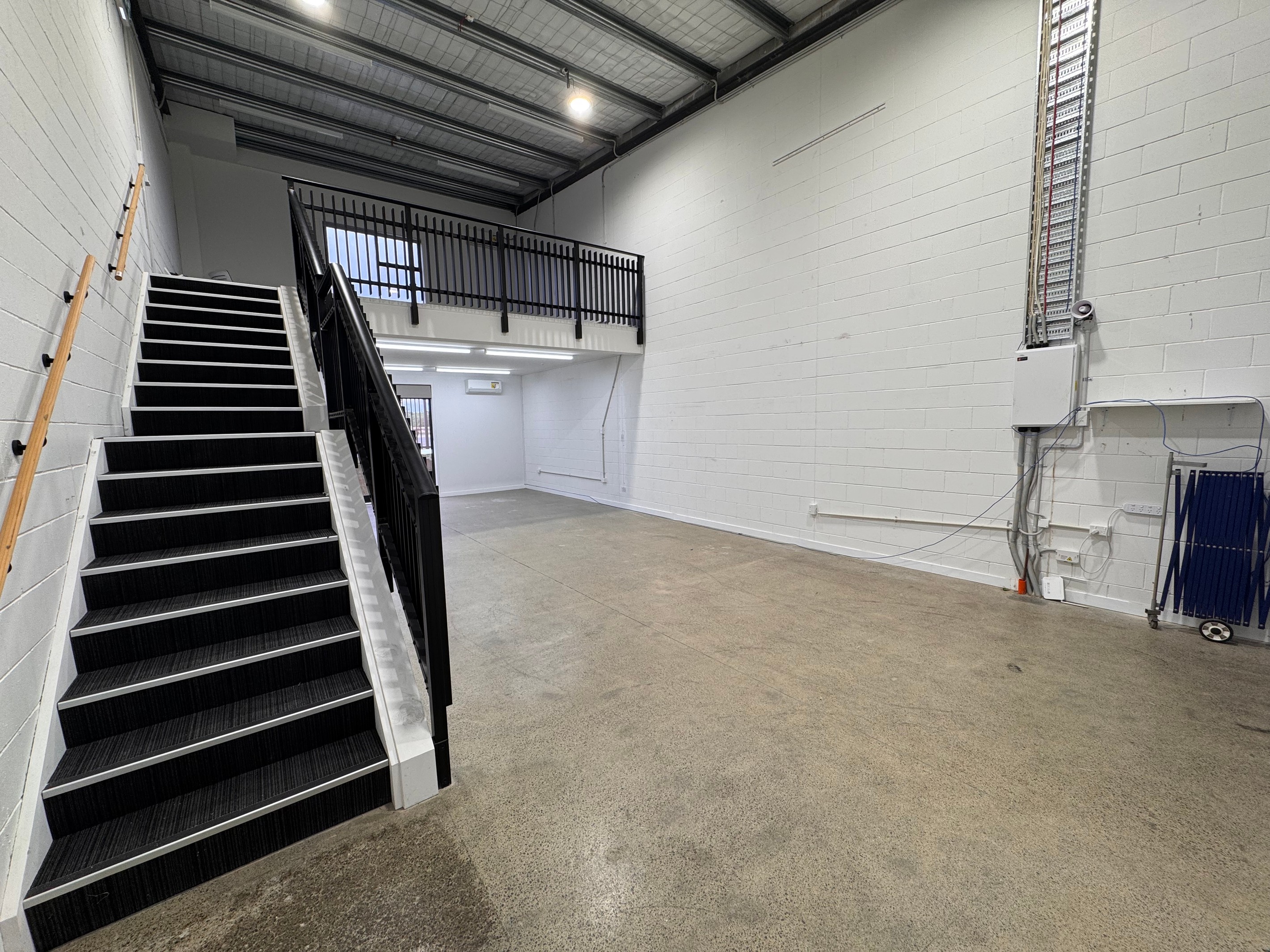 14/4 Spring Garden Avenue, Westgate, Waitakere City