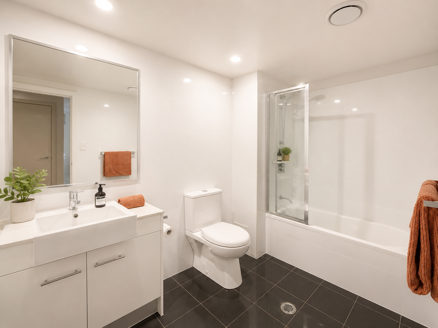 16/52 Bestman Avenue — photo 4 of 13