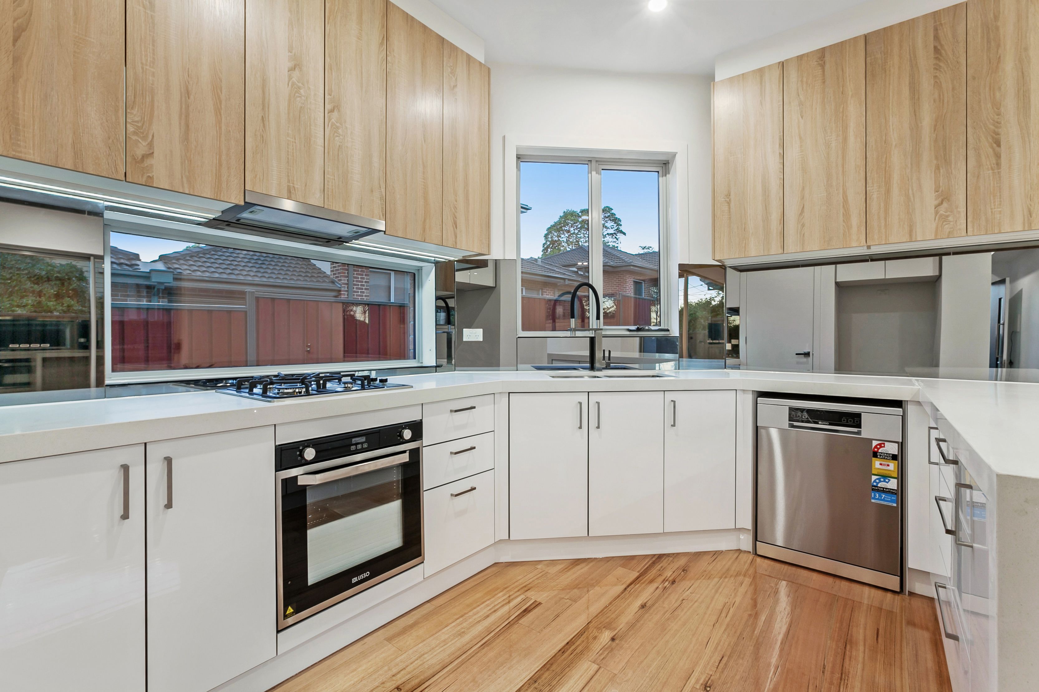 2/57 Yarra Avenue, Reservoir, VIC 3073