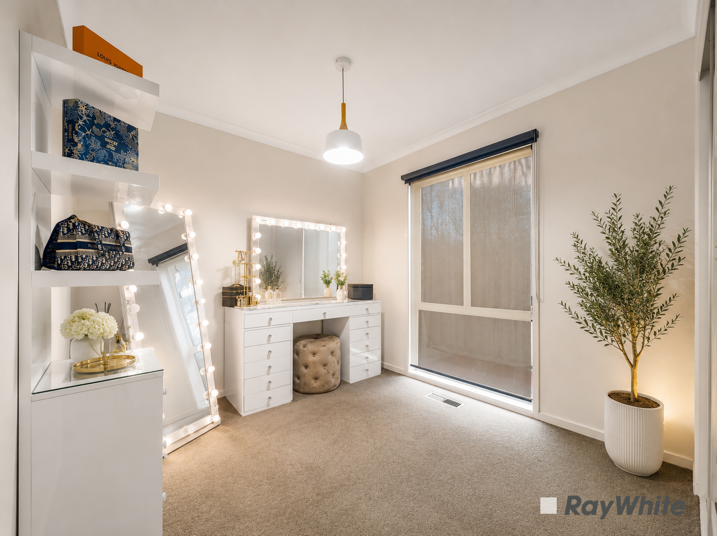 10 Frederick Rise — photo 15 of 26