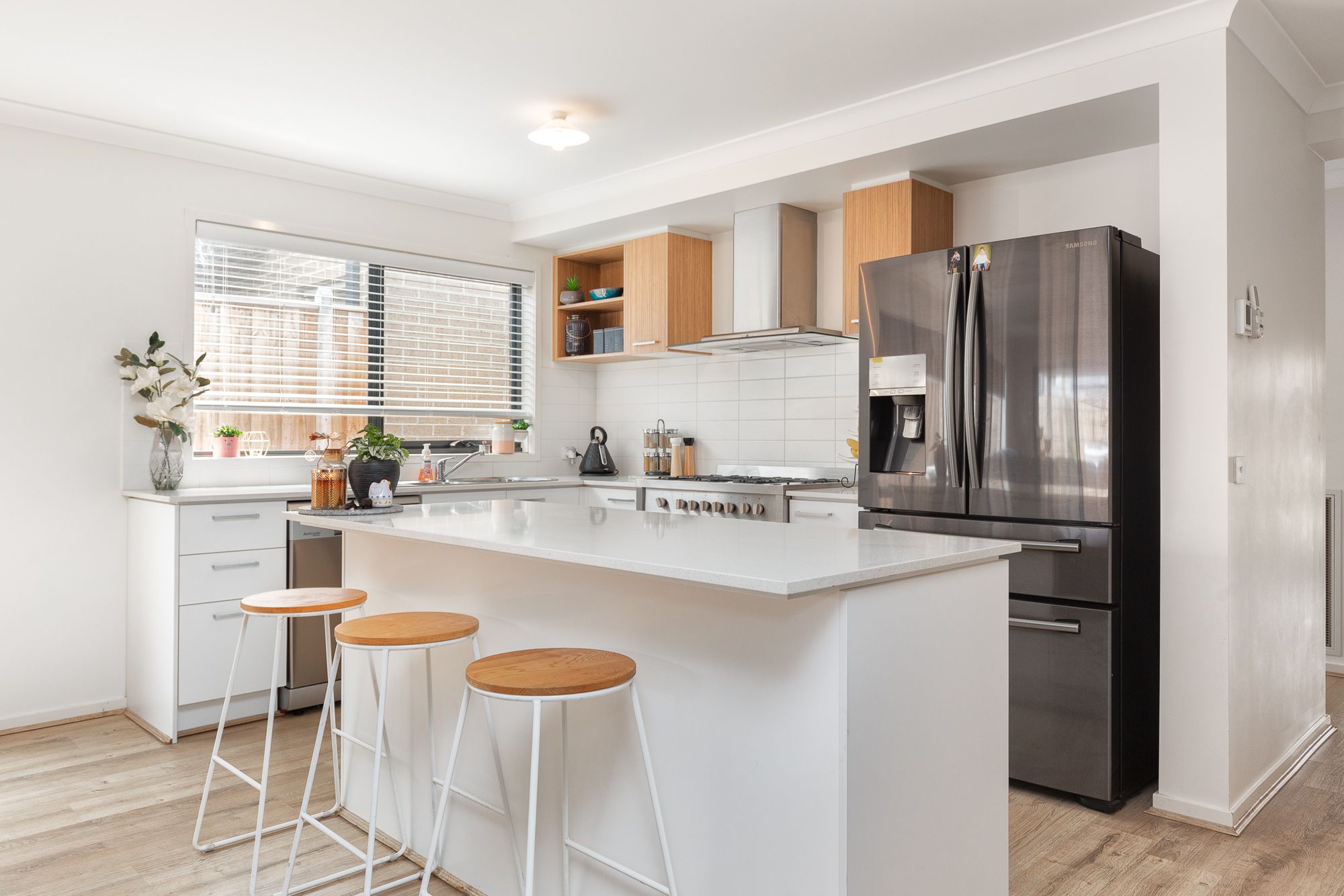 10 Wenn Avenue, Clyde North, VIC 3978