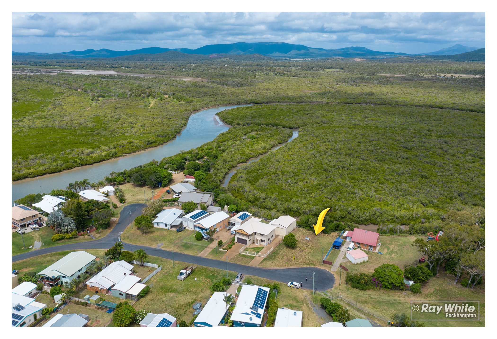 16 Giorgi Close, Keppel Sands, QLD 4702