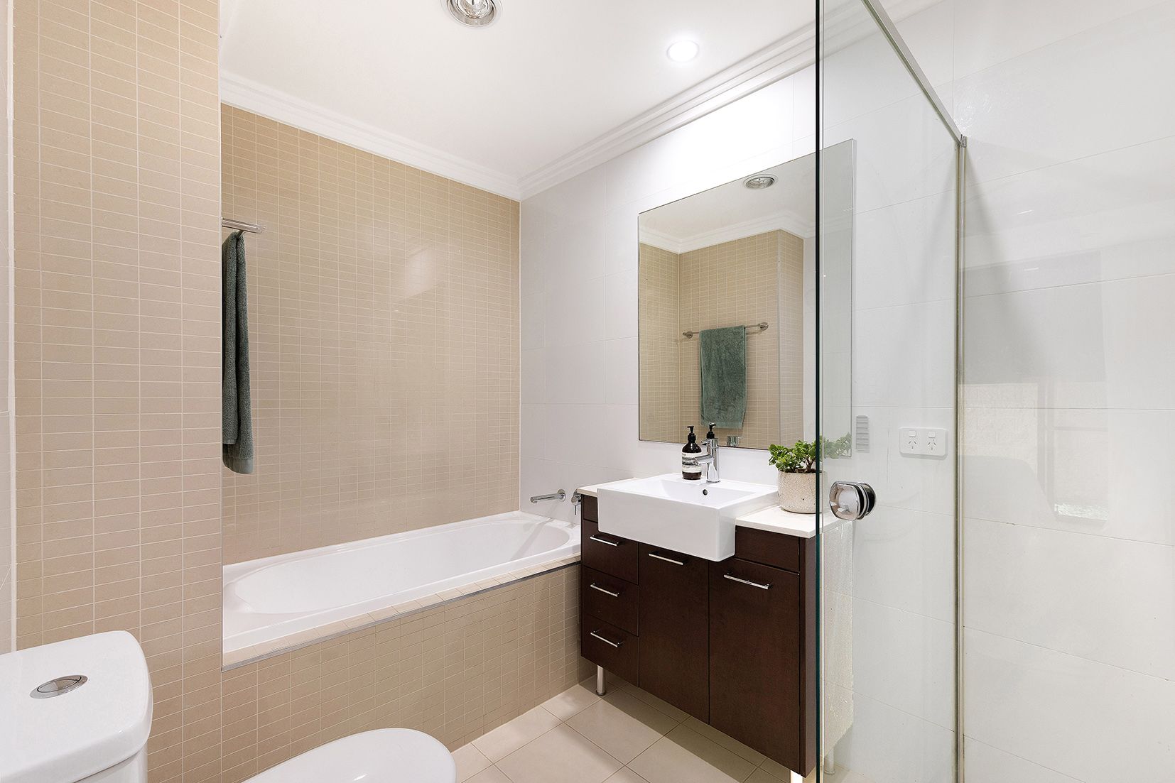 21/30-34 Stanley Street — photo 7 of 10