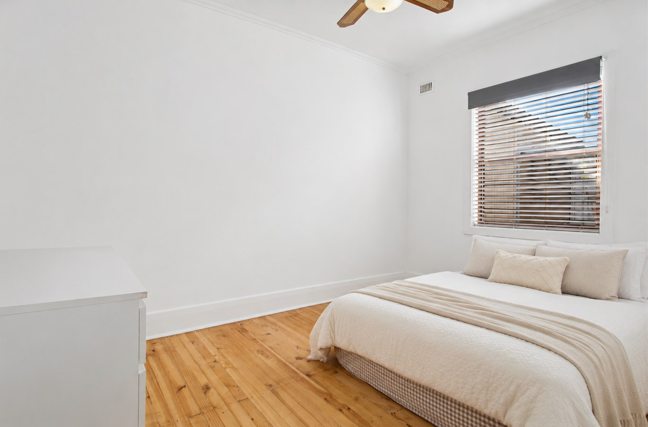 55 Barry Road — photo 5 of 9