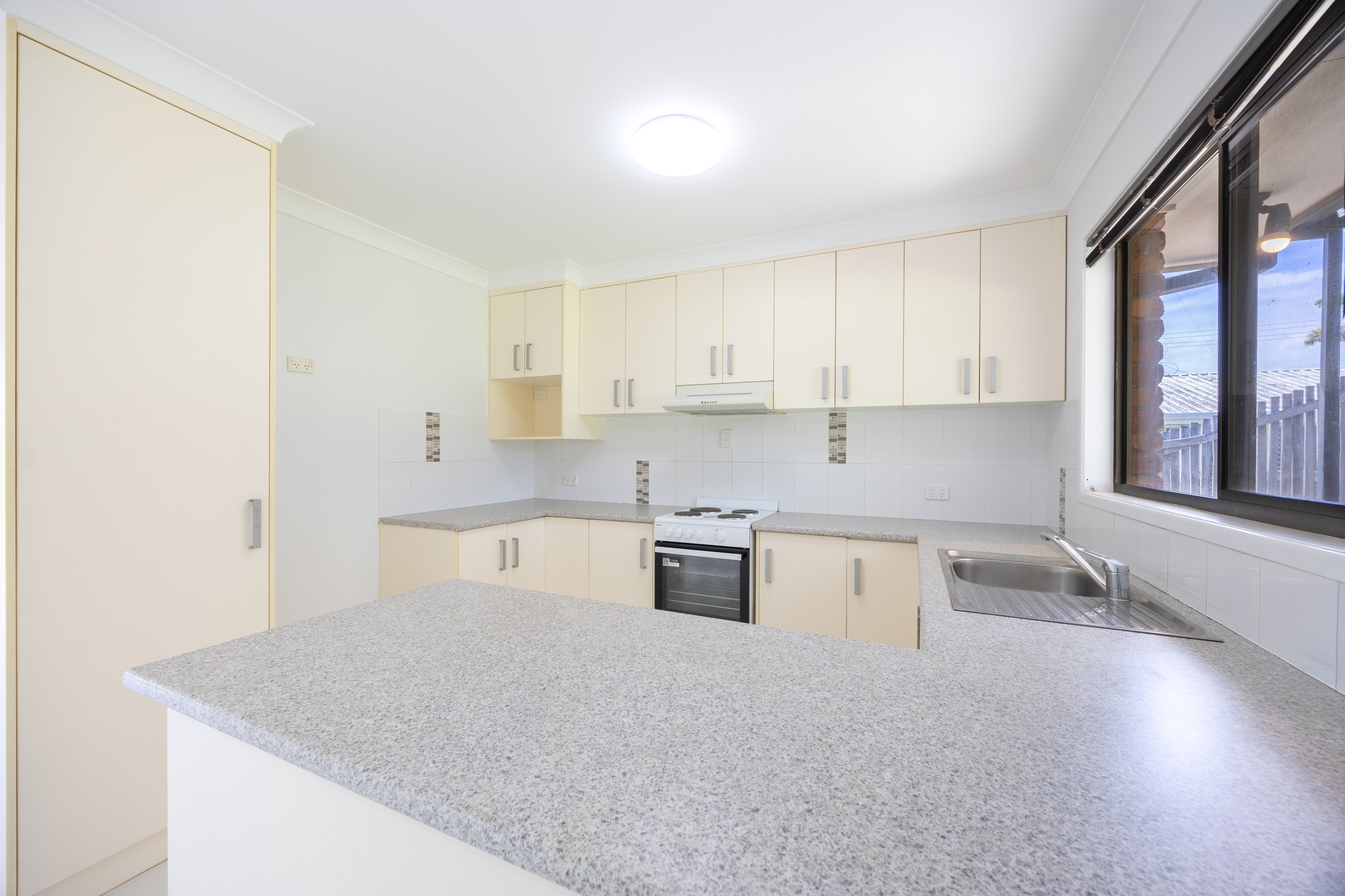 34 Aramac Drive, Clinton, QLD 4680