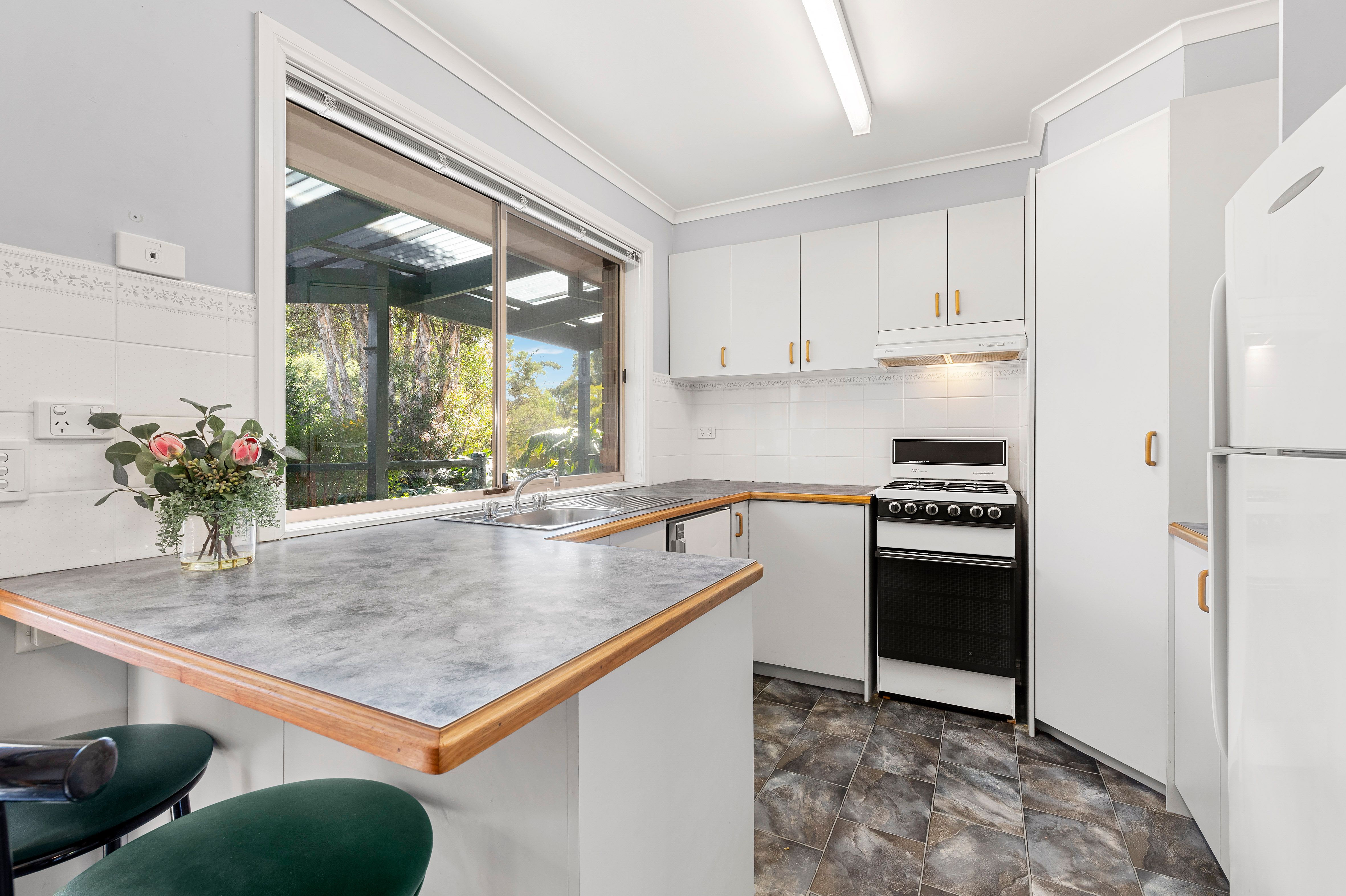 29 Stanley Jones Drive, South Morang, VIC 3752