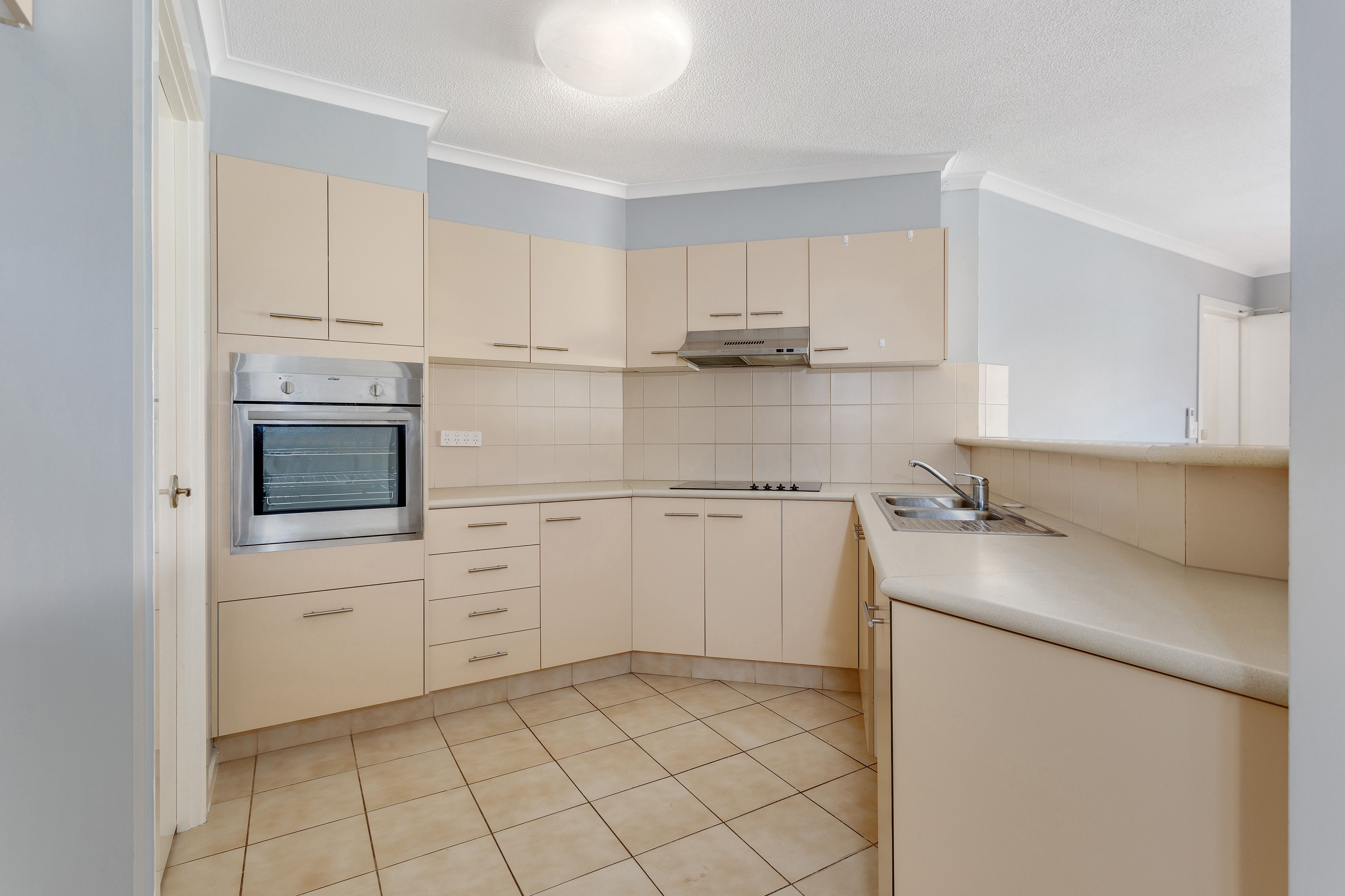 17/367 Margaret Streets, Newtown, QLD 4350