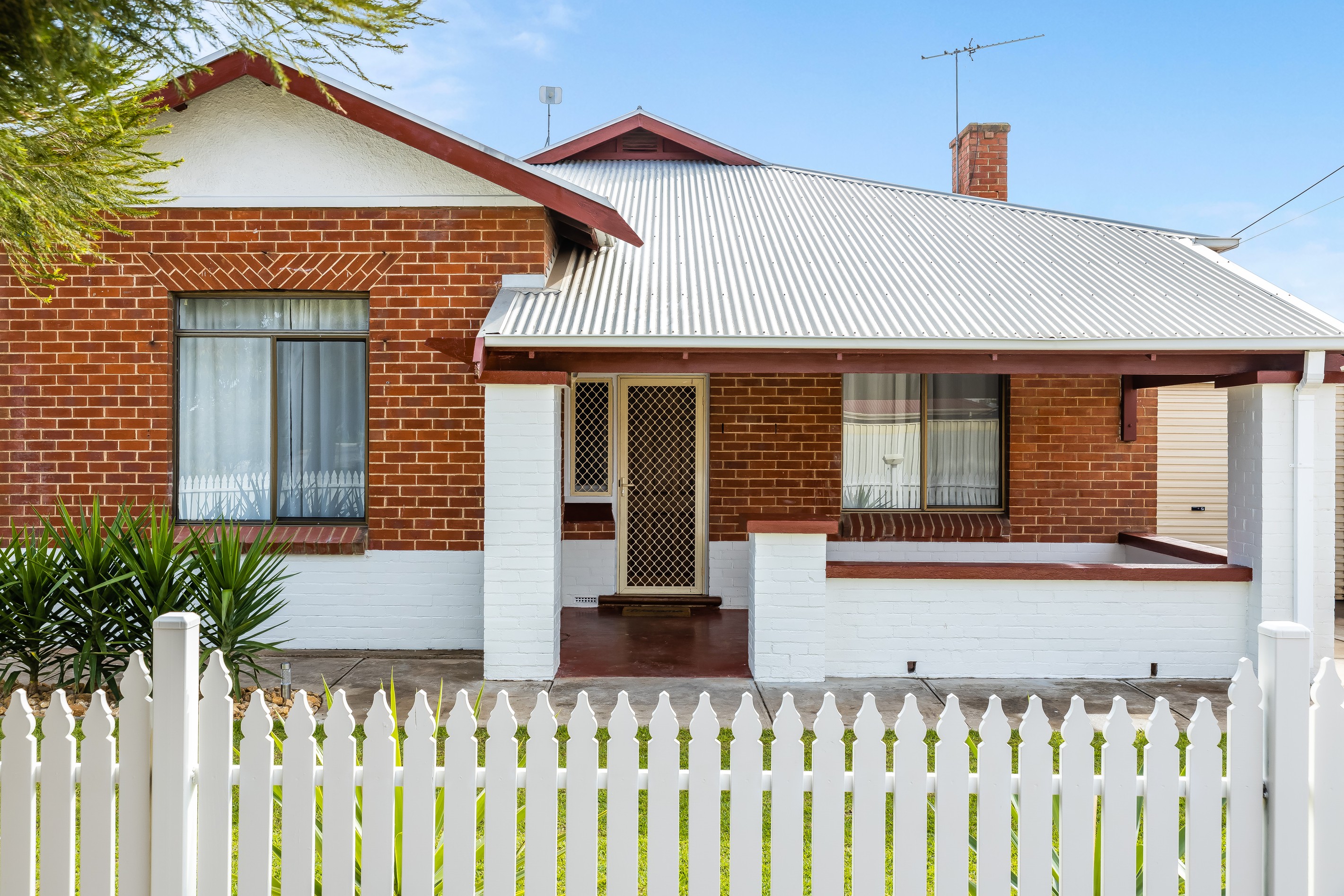 8 Hall Court, Woodville North, SA 5012